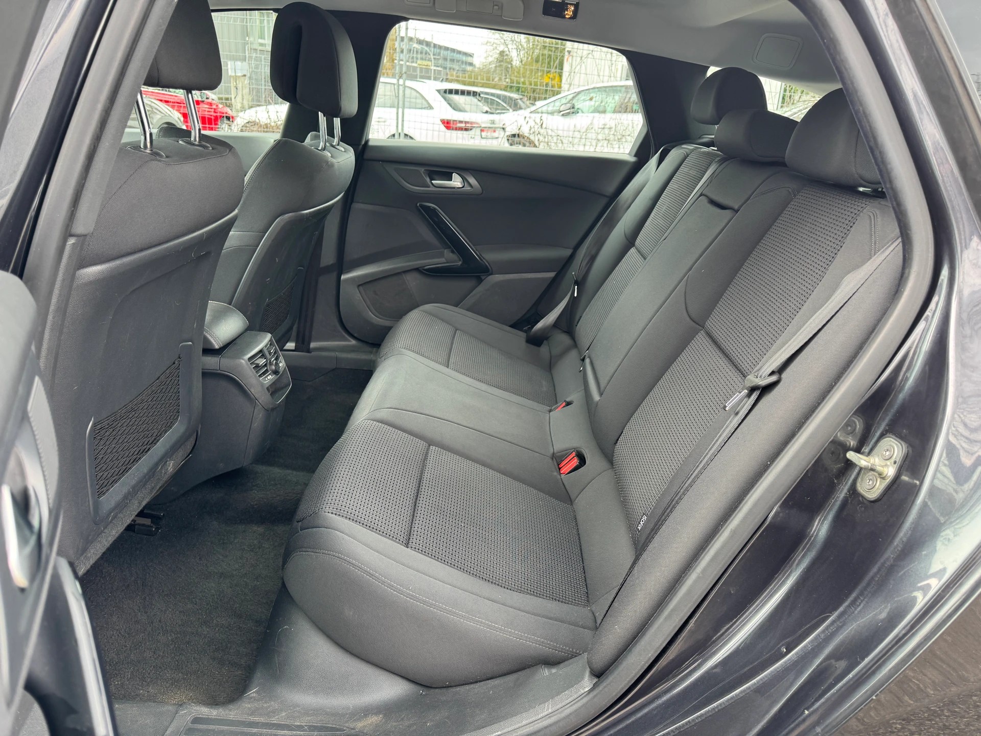 PEUGEOT 508 SW 1.6 16V T Active * Klima-auto * MF-L-Tempomat * PDC V&H * Panoramadach * Letzte MFK 23.02.2022 * B5a-image-2