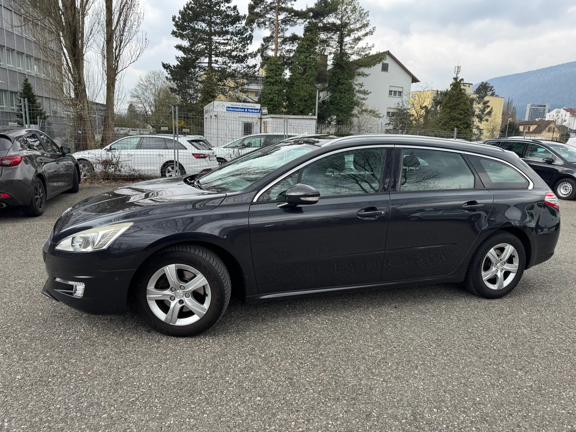 PEUGEOT 508 SW 1.6 16V T Active * Klima-auto * MF-L-Tempomat * PDC V&H * Panoramadach * Letzte MFK 23.02.2022 * B5a-image-8