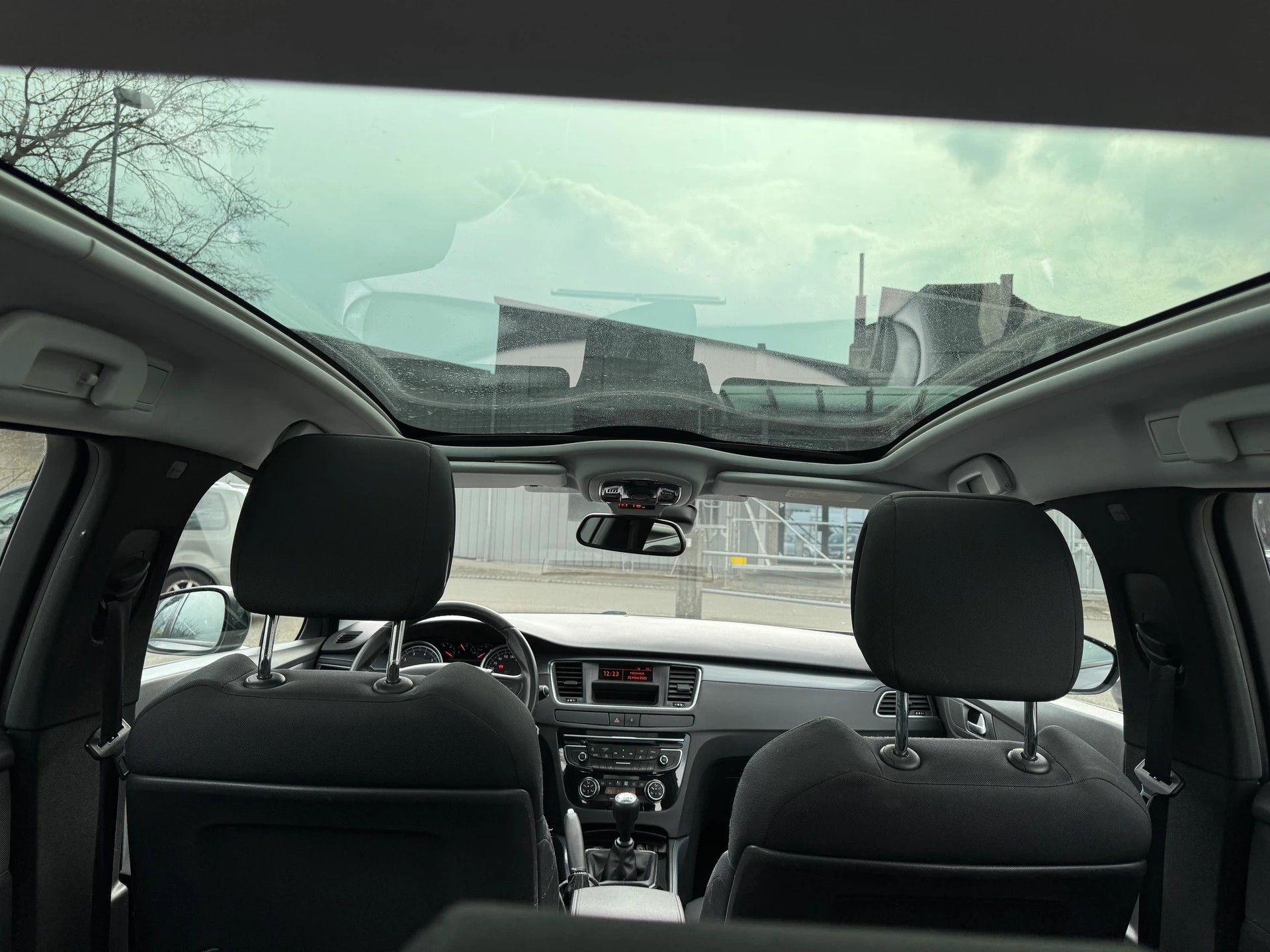 PEUGEOT 508 SW 1.6 16V T Active * Klima-auto * MF-L-Tempomat * PDC V&H * Panoramadach * Letzte MFK 23.02.2022 * B5a-image-7