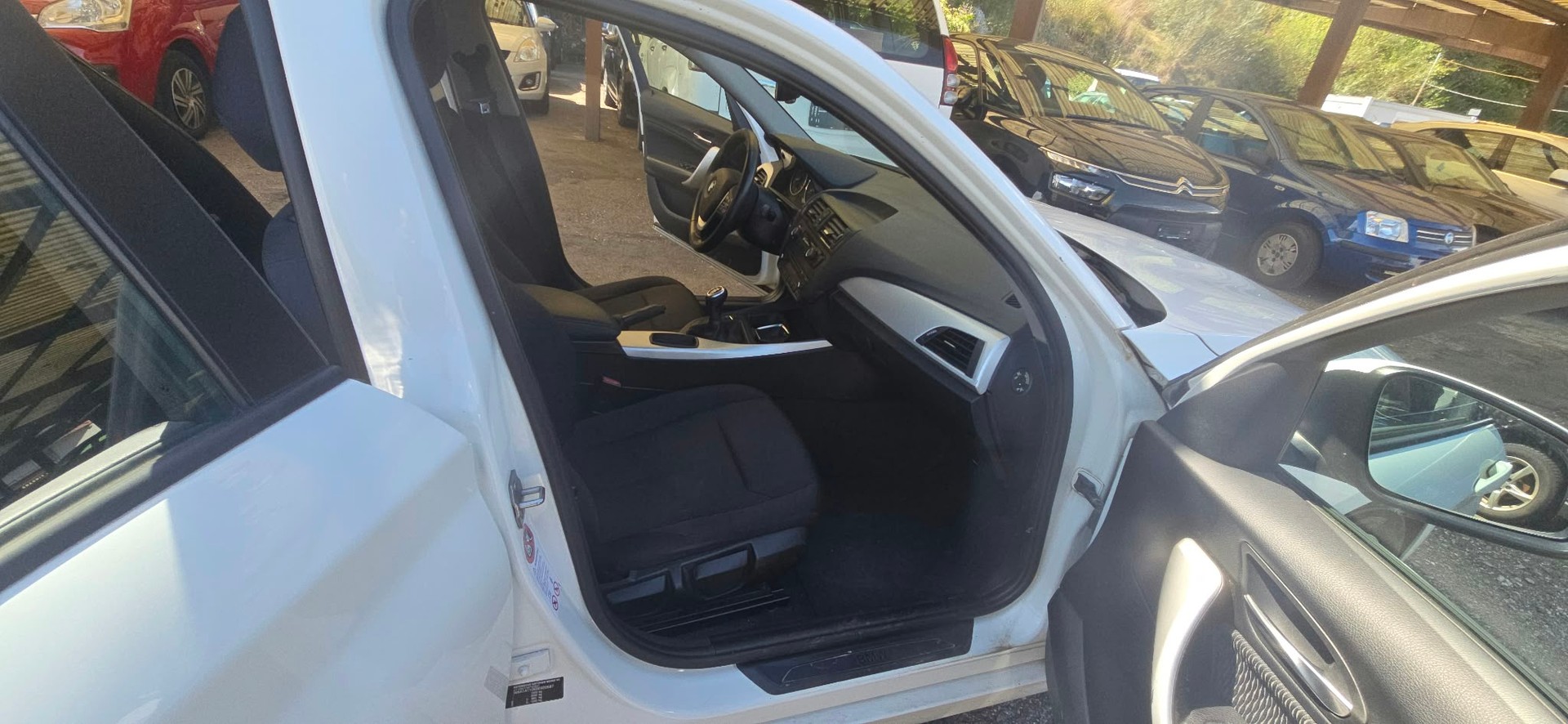 BMW 116i-image-9