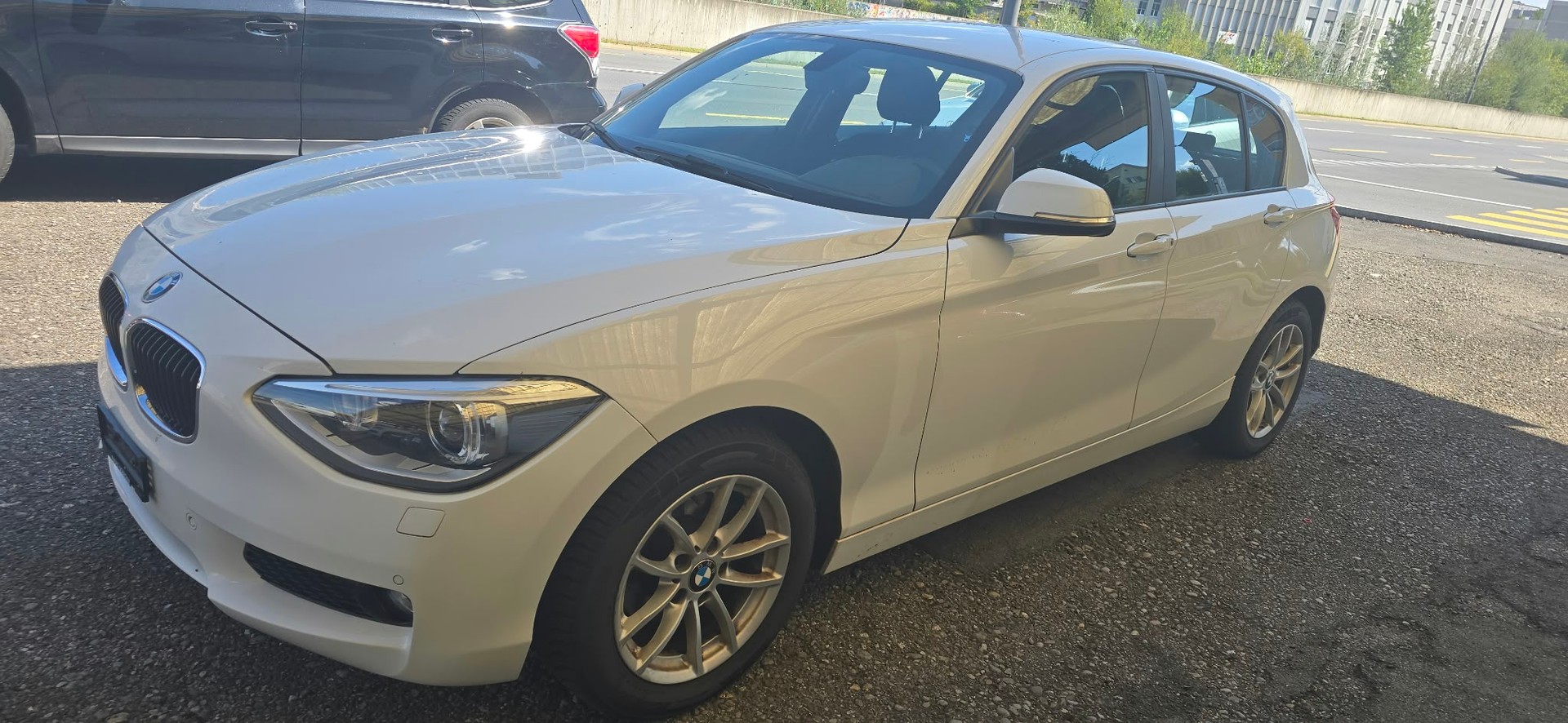 BMW 116i-image-3