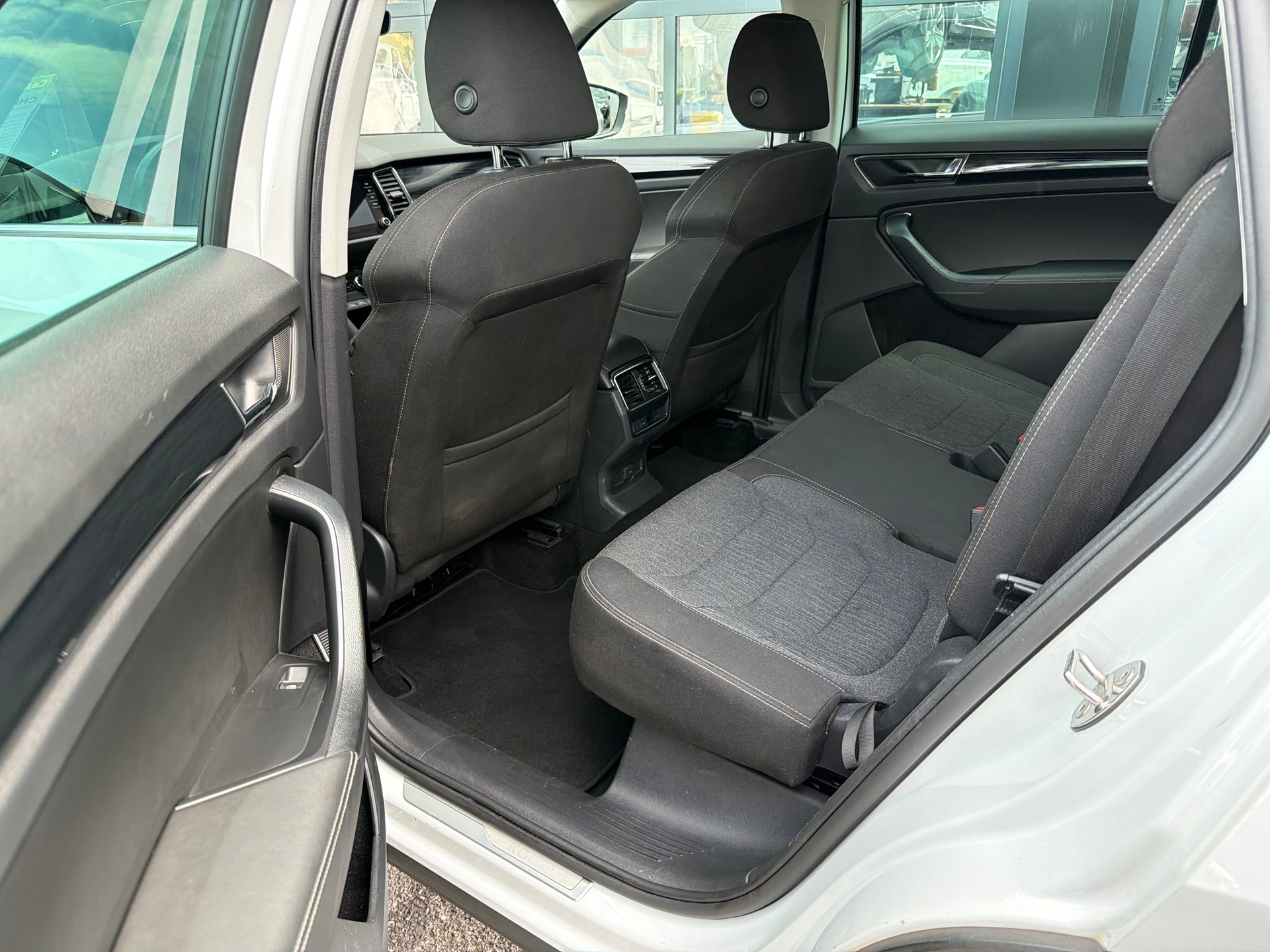 SKODA Kodiaq 2.0 TDI CR Style 4x4 DSG 7 Sitze-image-8