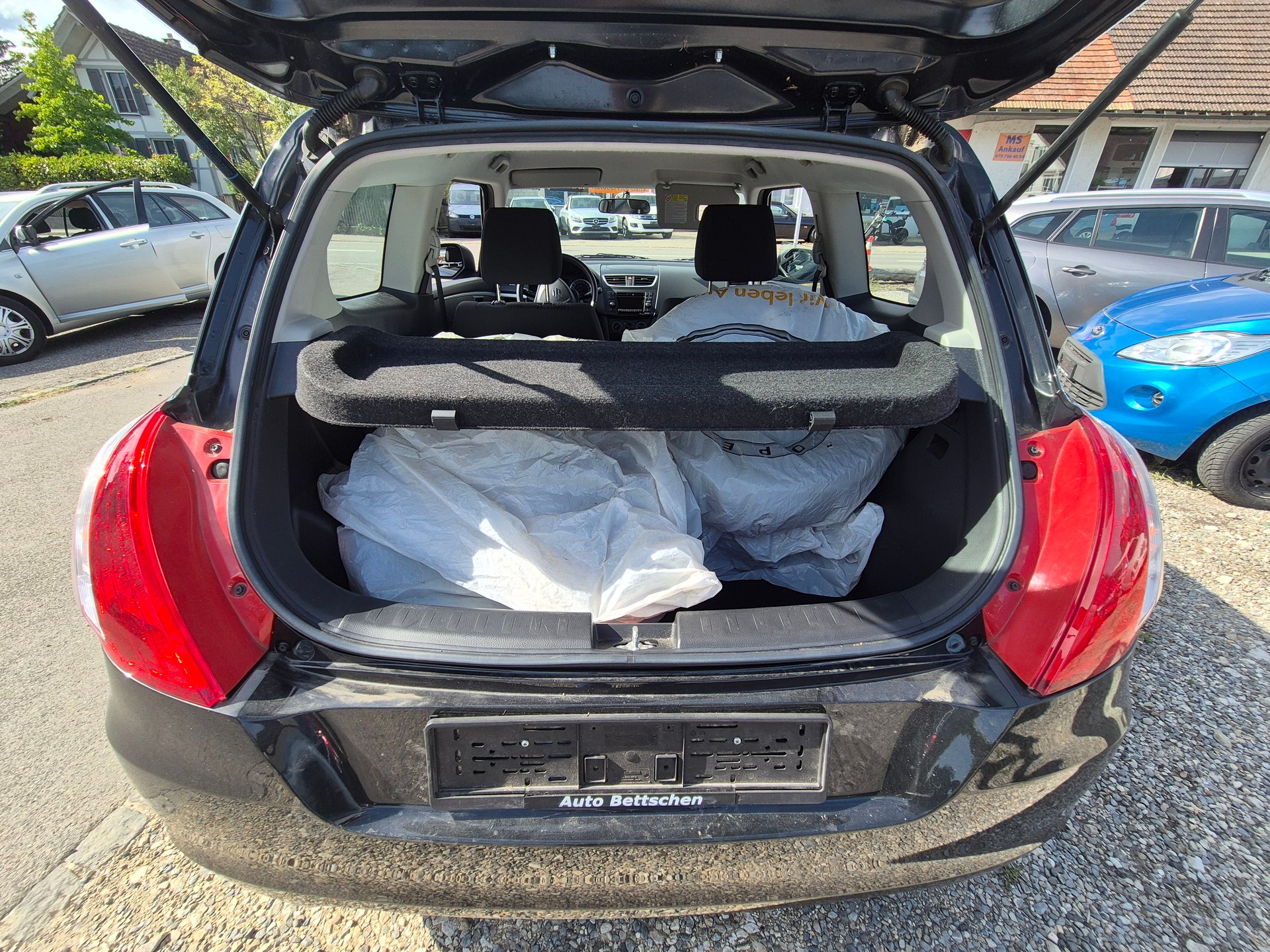 SUZUKI Swift 1. Hand Frisch MFK / Service Top Gepflegt-image-8