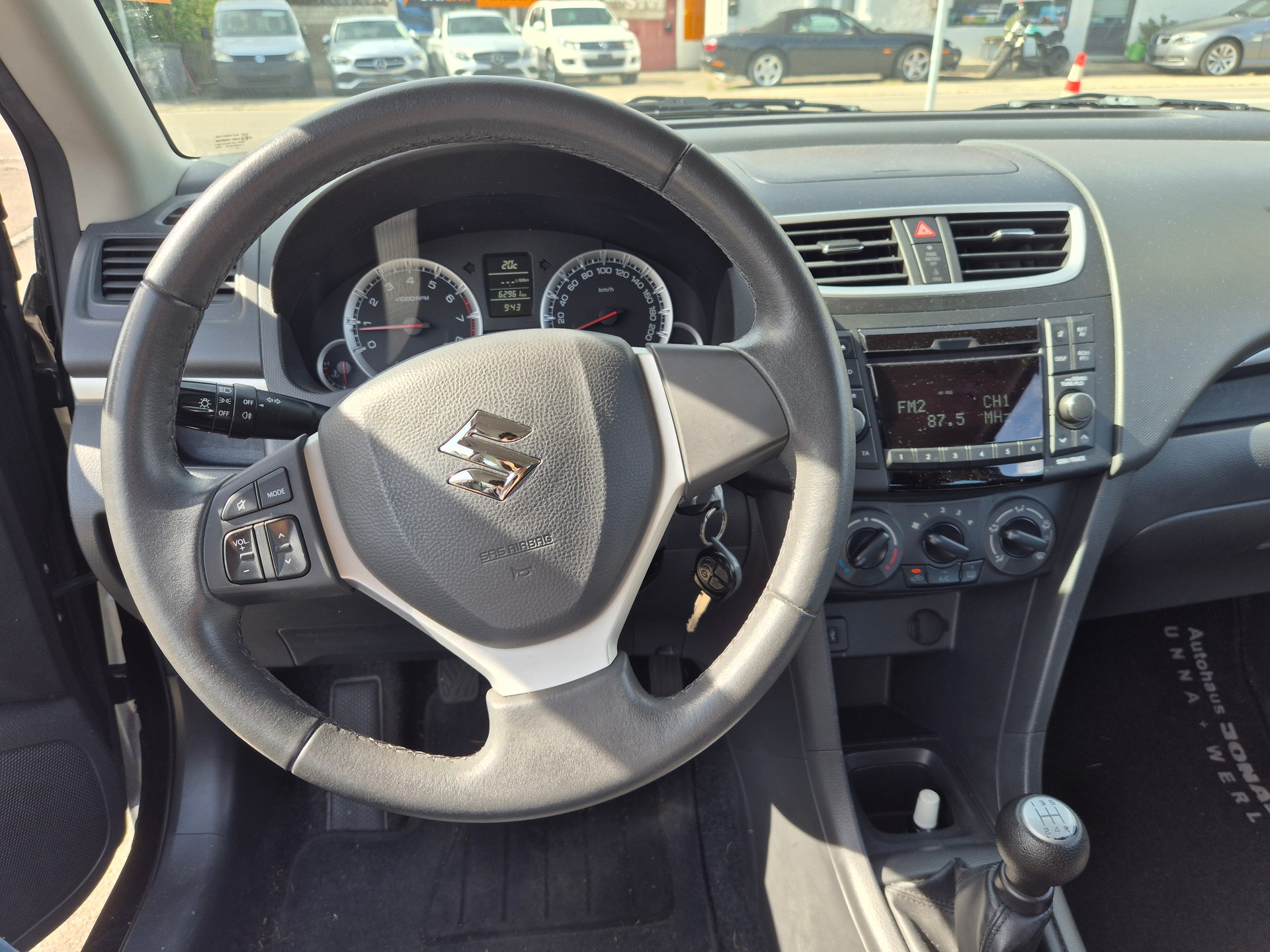 SUZUKI Swift 1. Hand Frisch MFK / Service Top Gepflegt-image-6