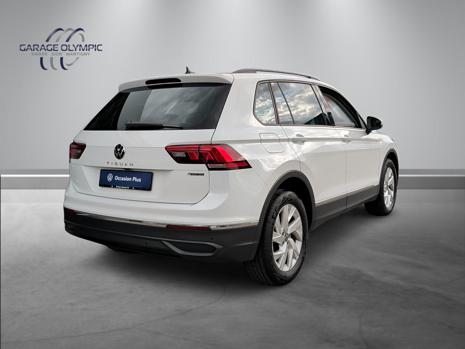 VW Tiguan 2.0TSI Life 4Motion DSG-image-2