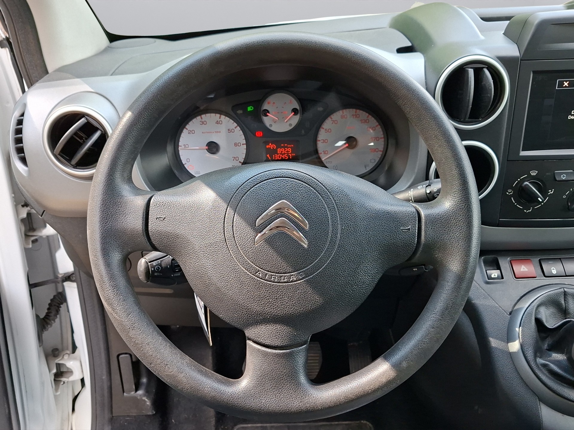 CITROEN Berlingo 1.6 BlueHDi Feel-image-13