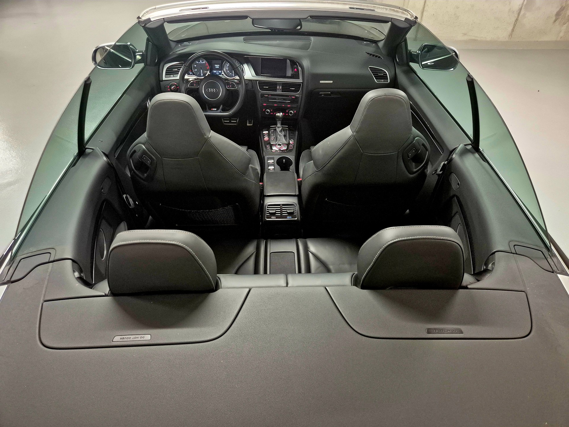 AUDI S5 Cabrio 3.0 TFSI quattro S-tronic-image-15