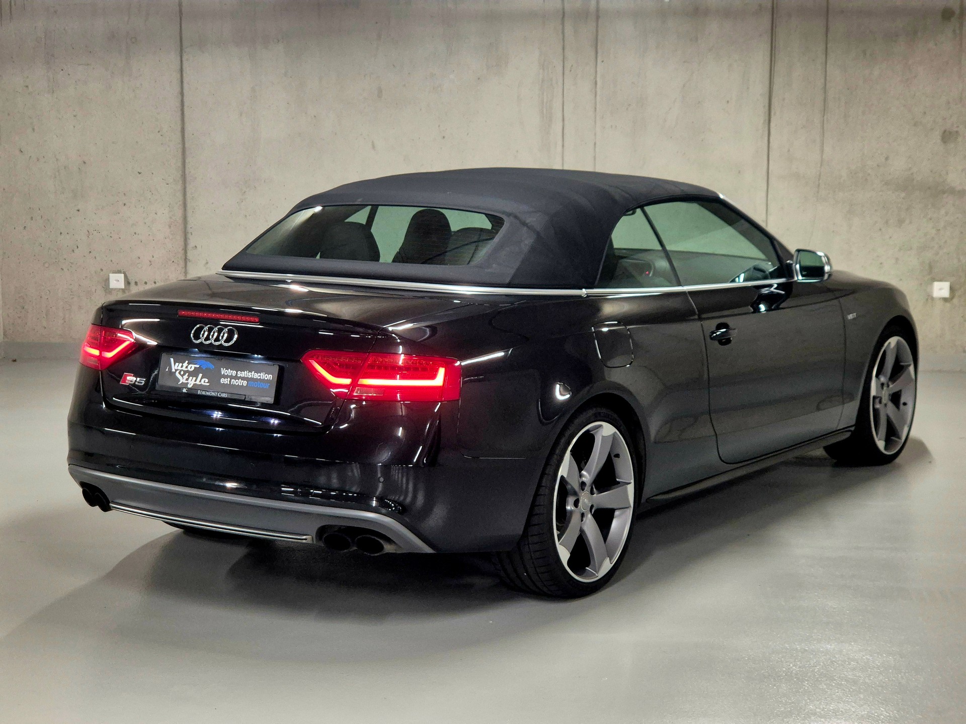 AUDI S5 Cabrio 3.0 TFSI quattro S-tronic-image-5