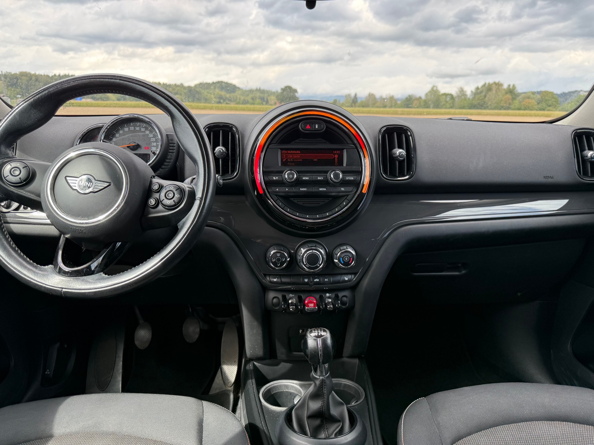 MINI Countryman Cooper D ALL4-image-6