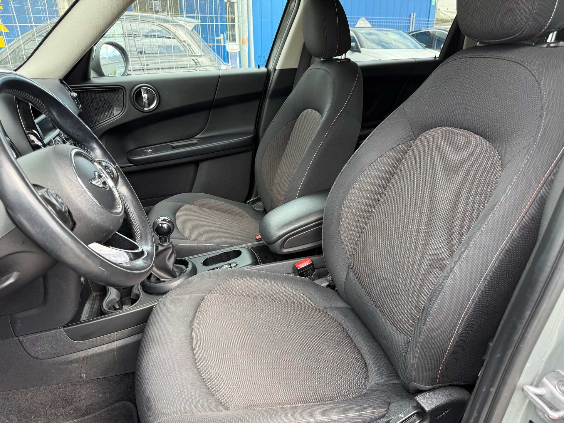 MINI Countryman Cooper D ALL4-image-8