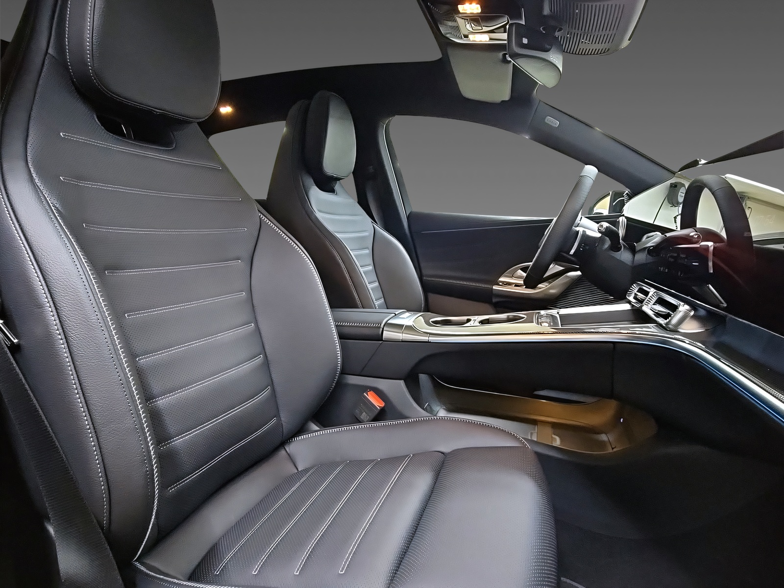 MERCEDES-BENZ C 400 4Matic EQ-image-13