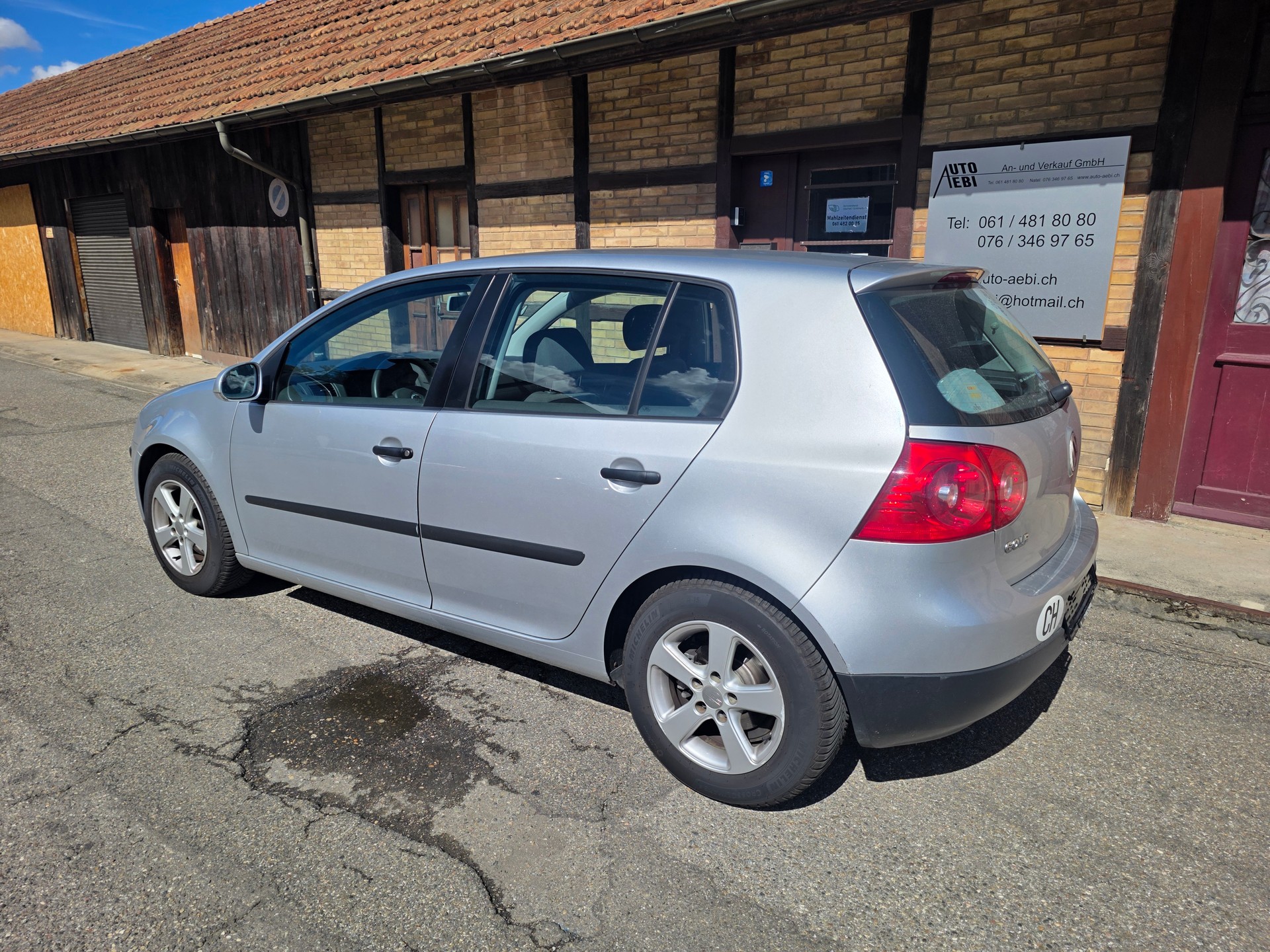 VW Golf 1.6 FSI Comfortline-image-3