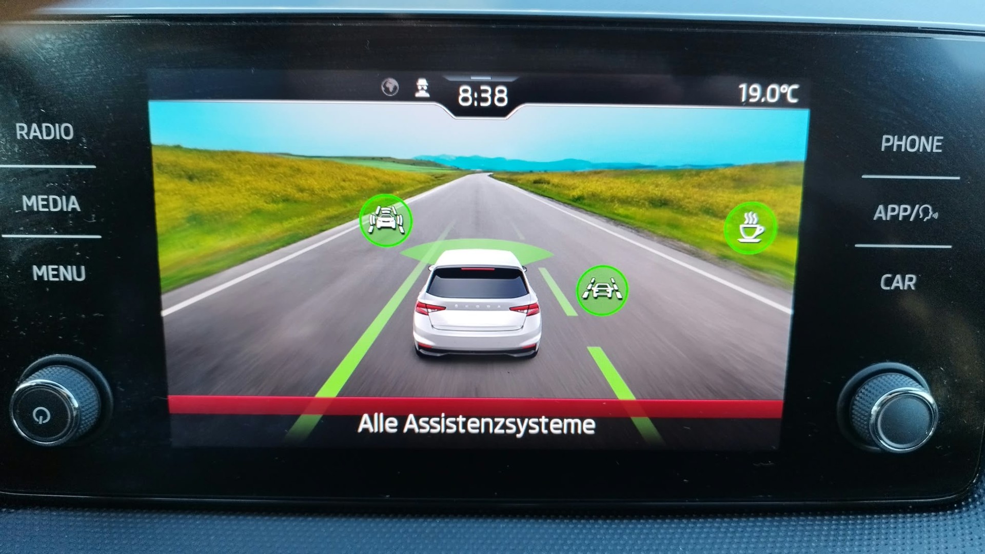 SKODA Fabia 1.0 TSI Style DSG-image-8