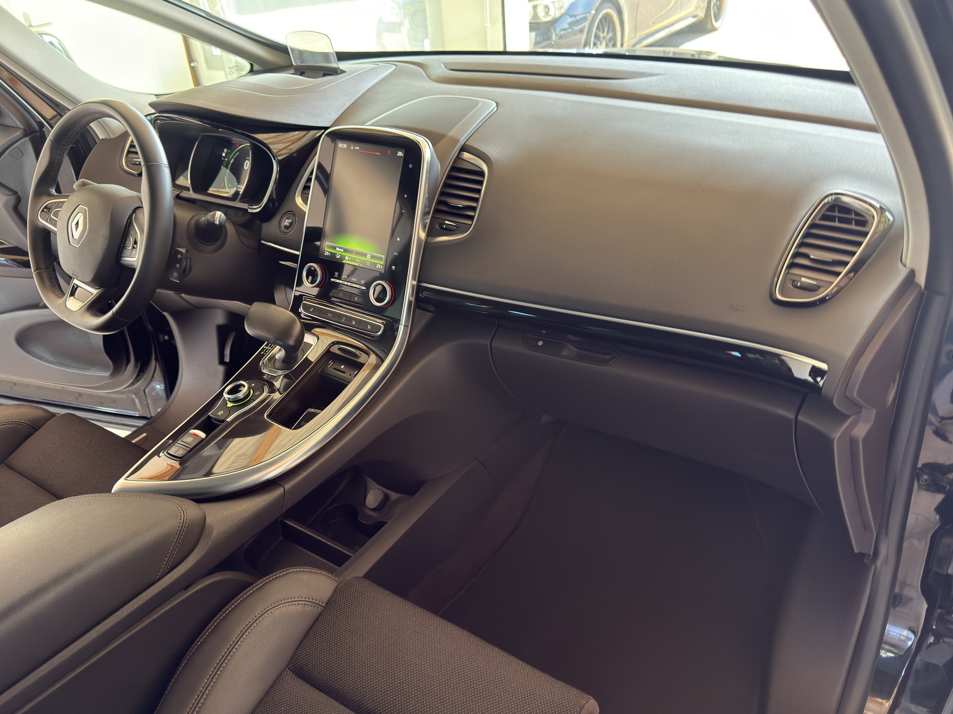 RENAULT Espace 1.6 TCe Intens EDC-image-10