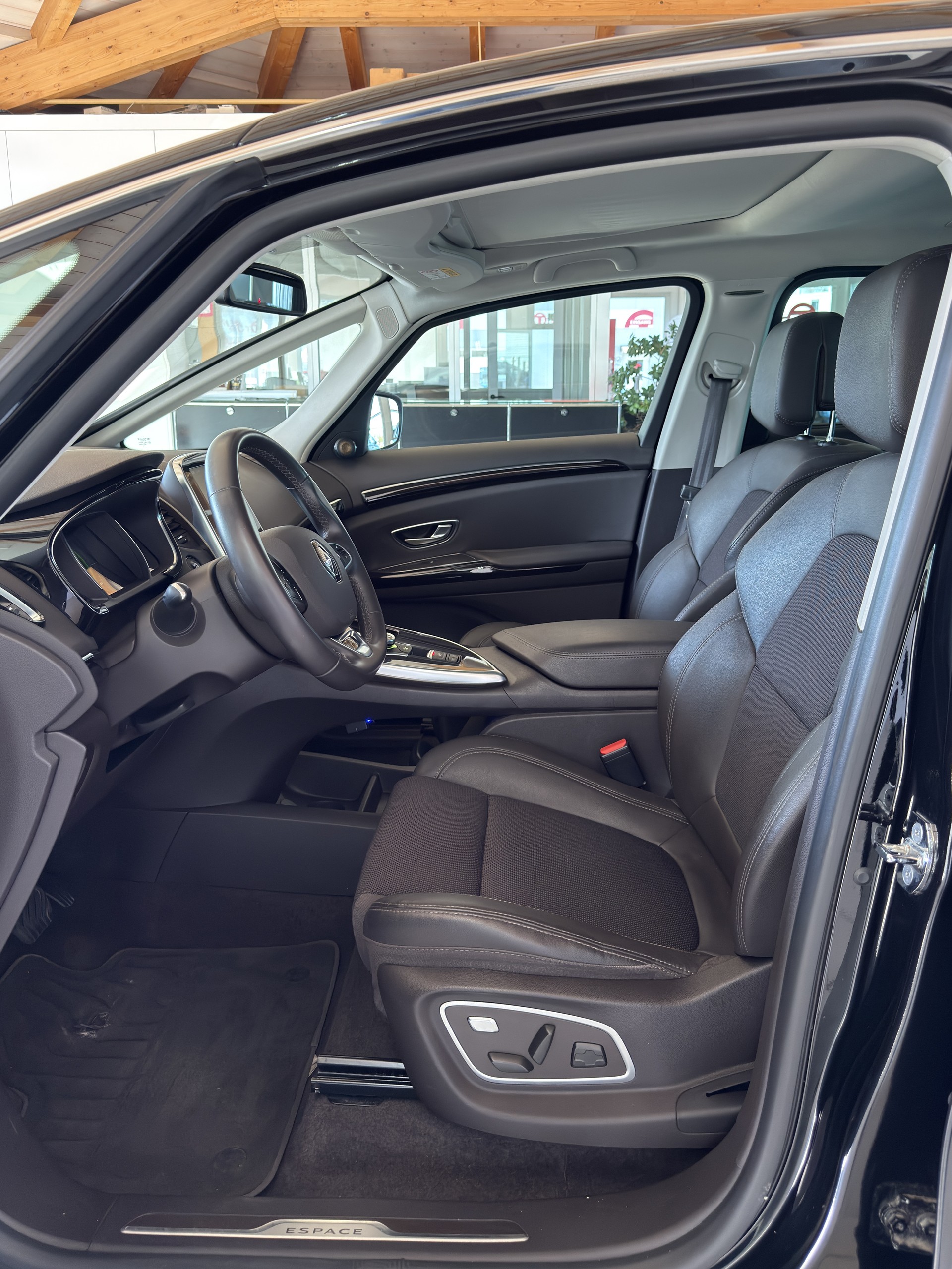 RENAULT Espace 1.6 TCe Intens EDC-image-9