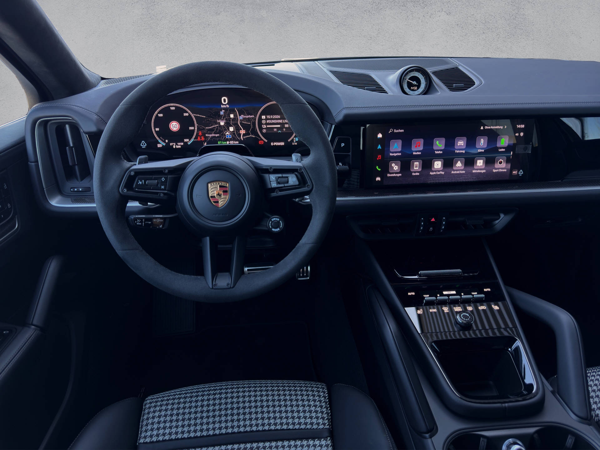 PORSCHE Cayenne S E-Hybrid Coupé Black Edition-image-5