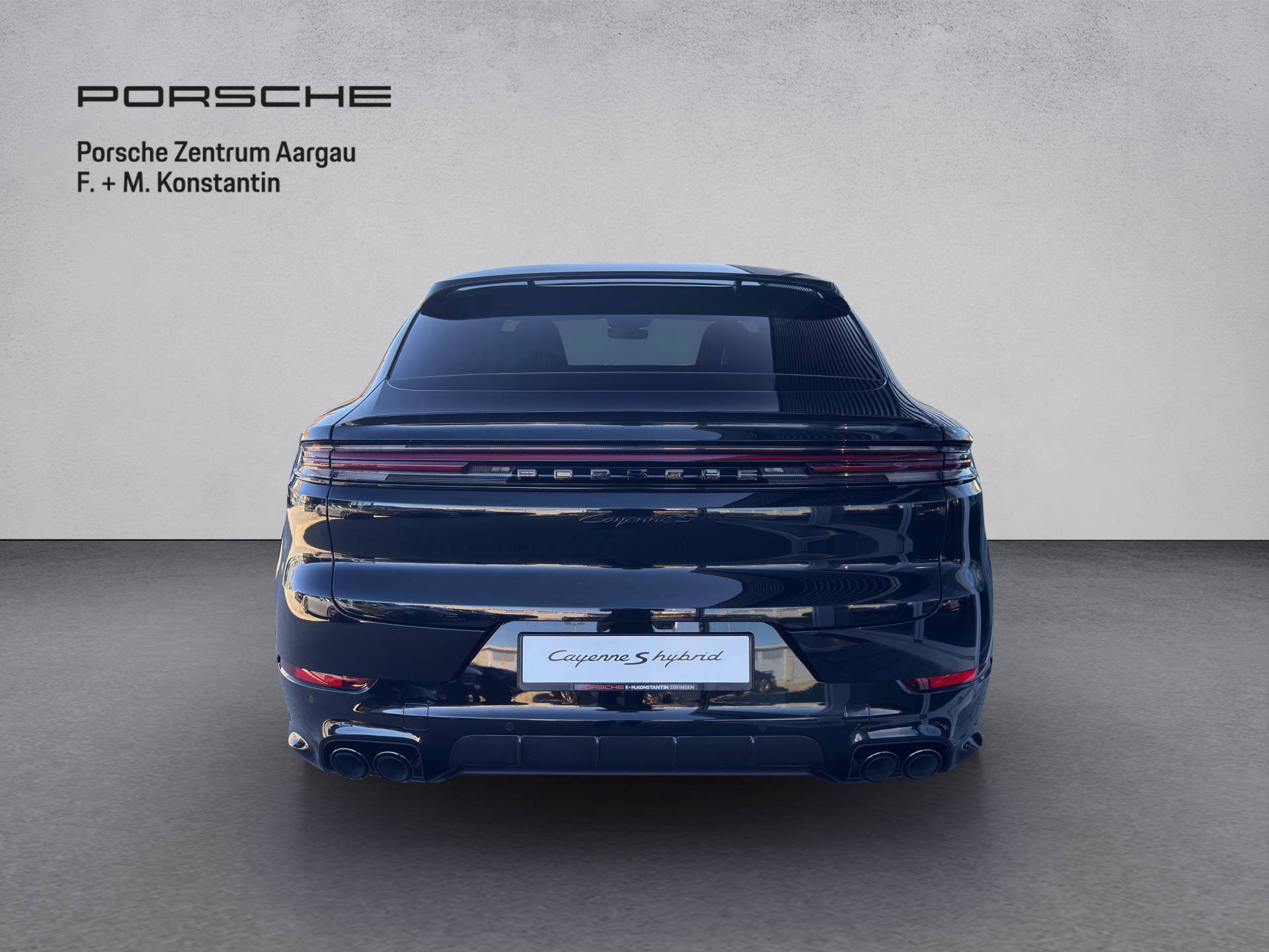 PORSCHE Cayenne S E-Hybrid Coupé Black Edition-image-4