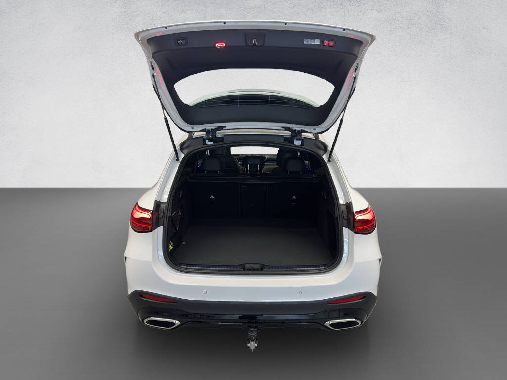 MERCEDES-BENZ GLC 300 AMG Line 4Matic-image-8