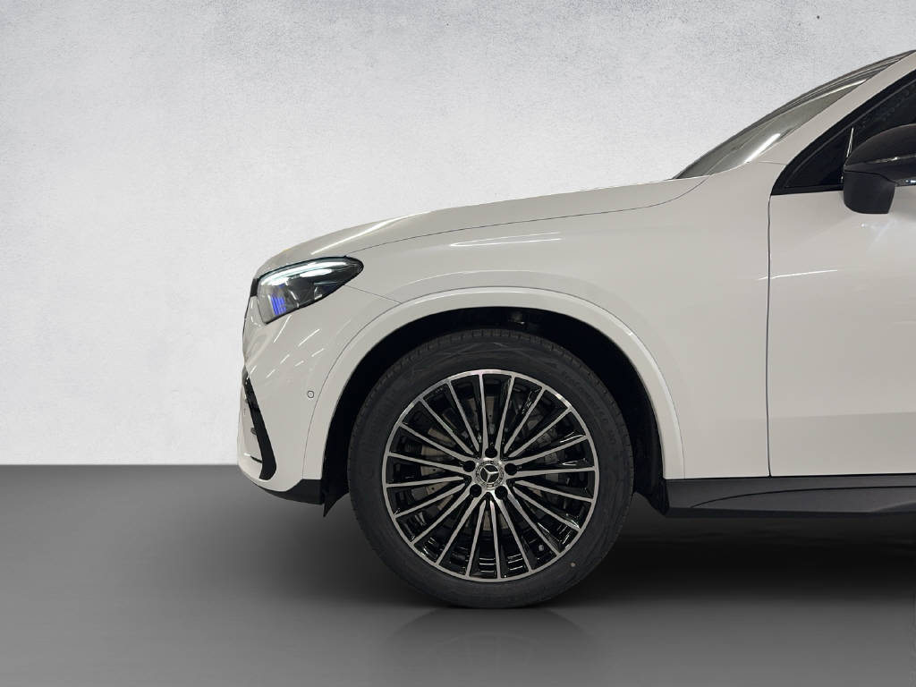 MERCEDES-BENZ GLC 300 AMG Line 4Matic-image-7