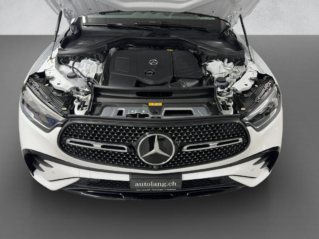 MERCEDES-BENZ GLC 300 AMG Line 4Matic-image-9