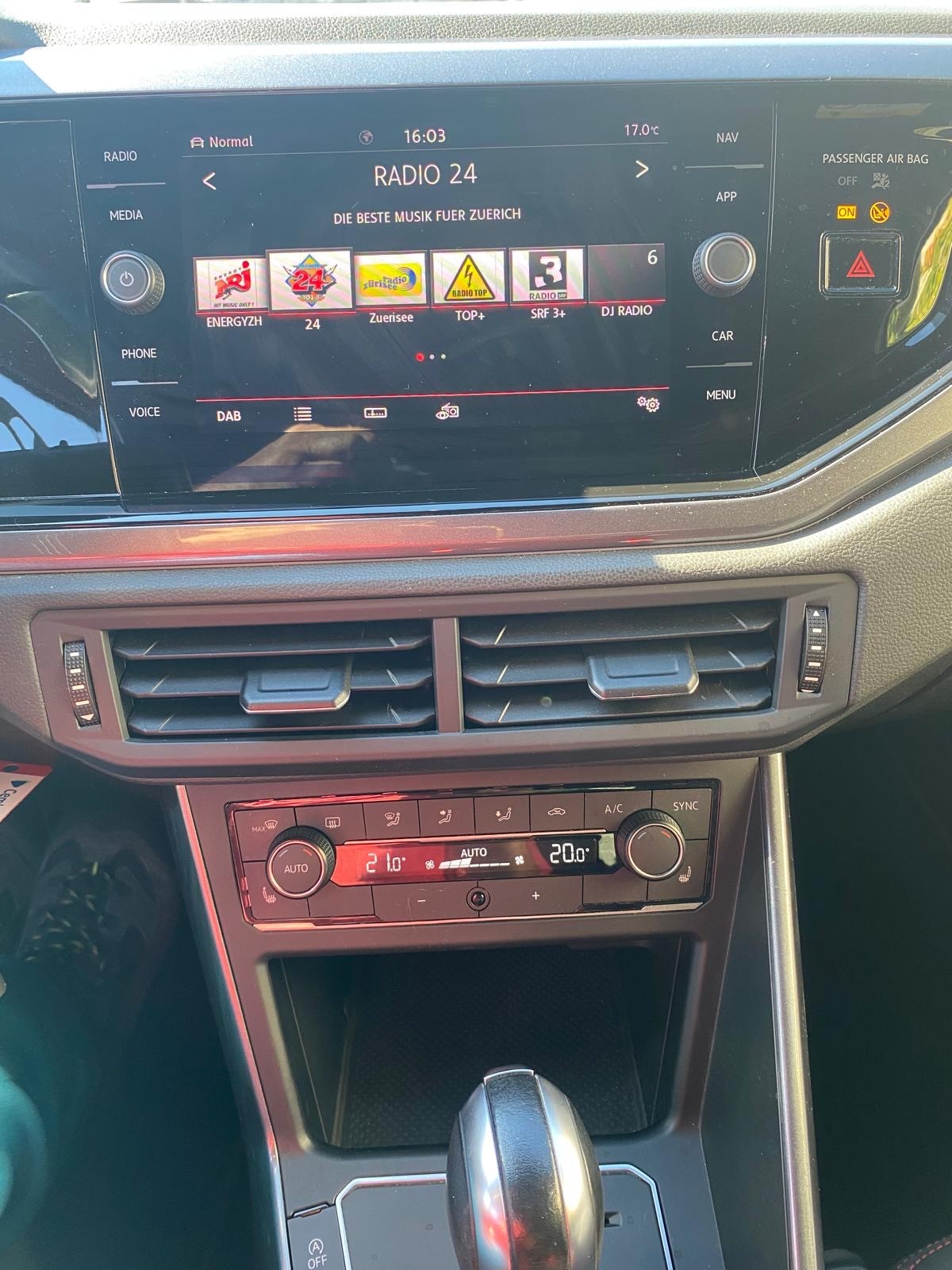 VW Polo 2.0 TSI GTI DSG-image-10