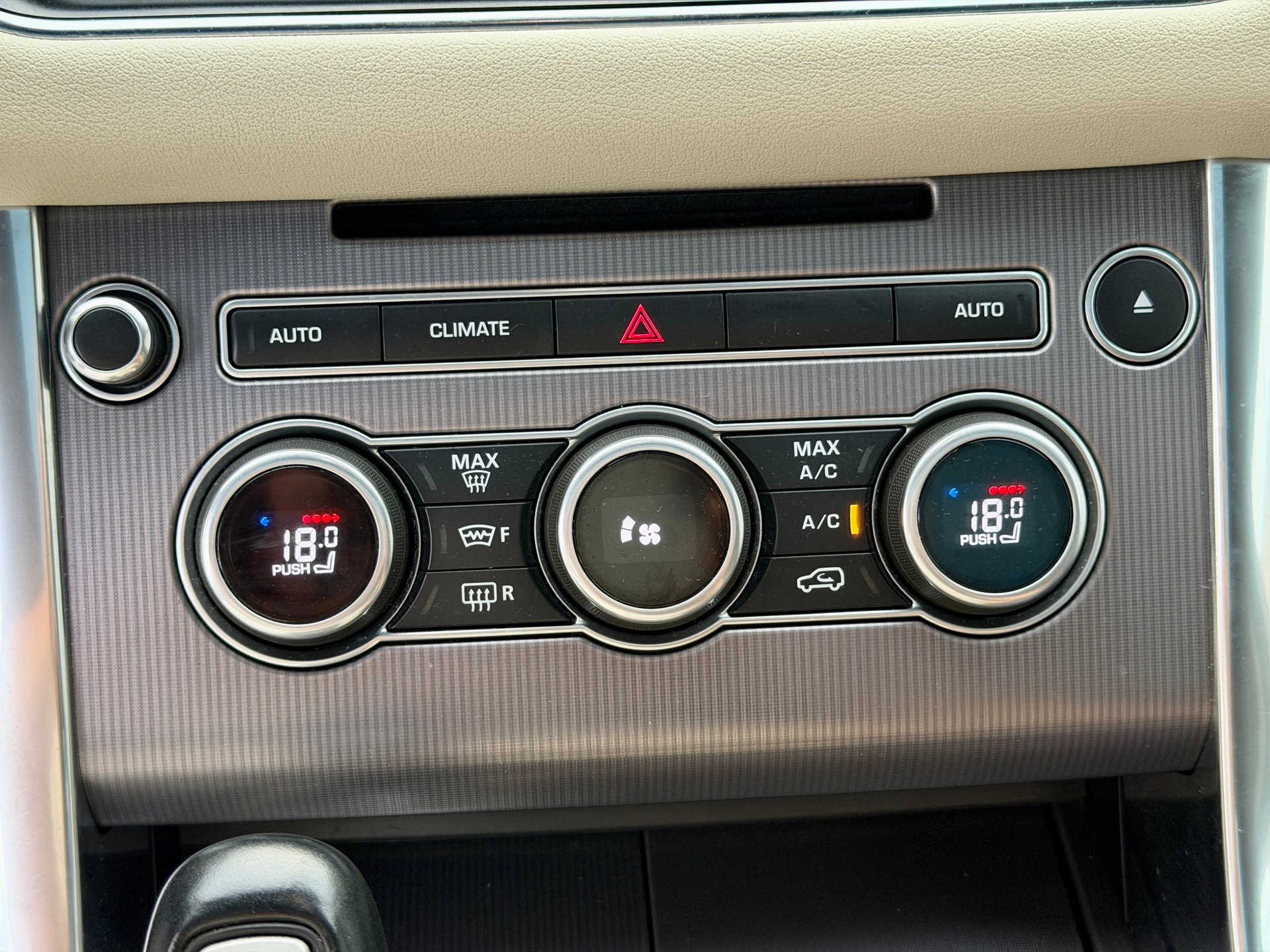 LAND ROVER Range Rover Sport 3.0 SDV6 HSE Automatic-image-12