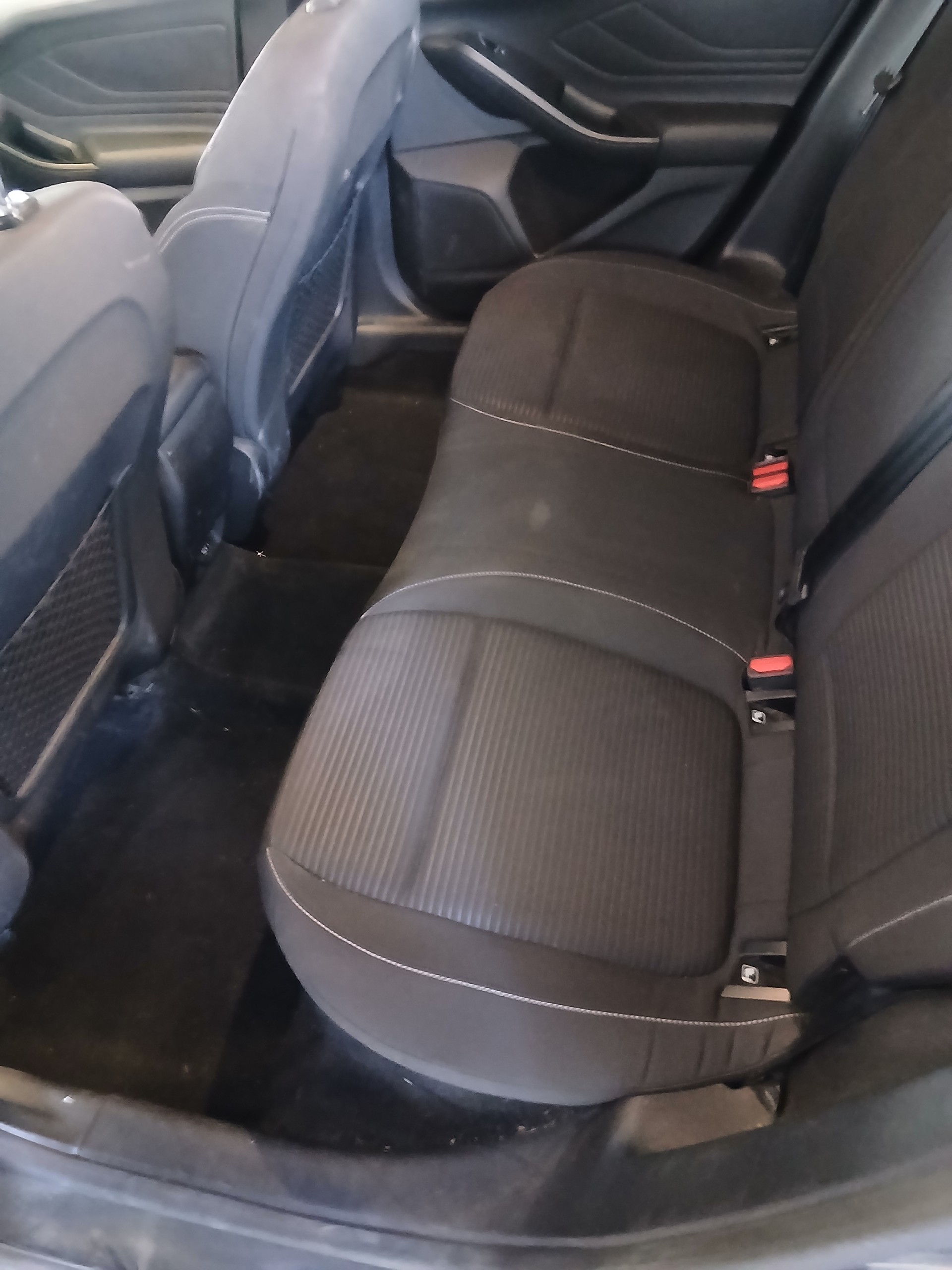 FORD Focus 1.0 SCTi Vignale Automatic-image-10