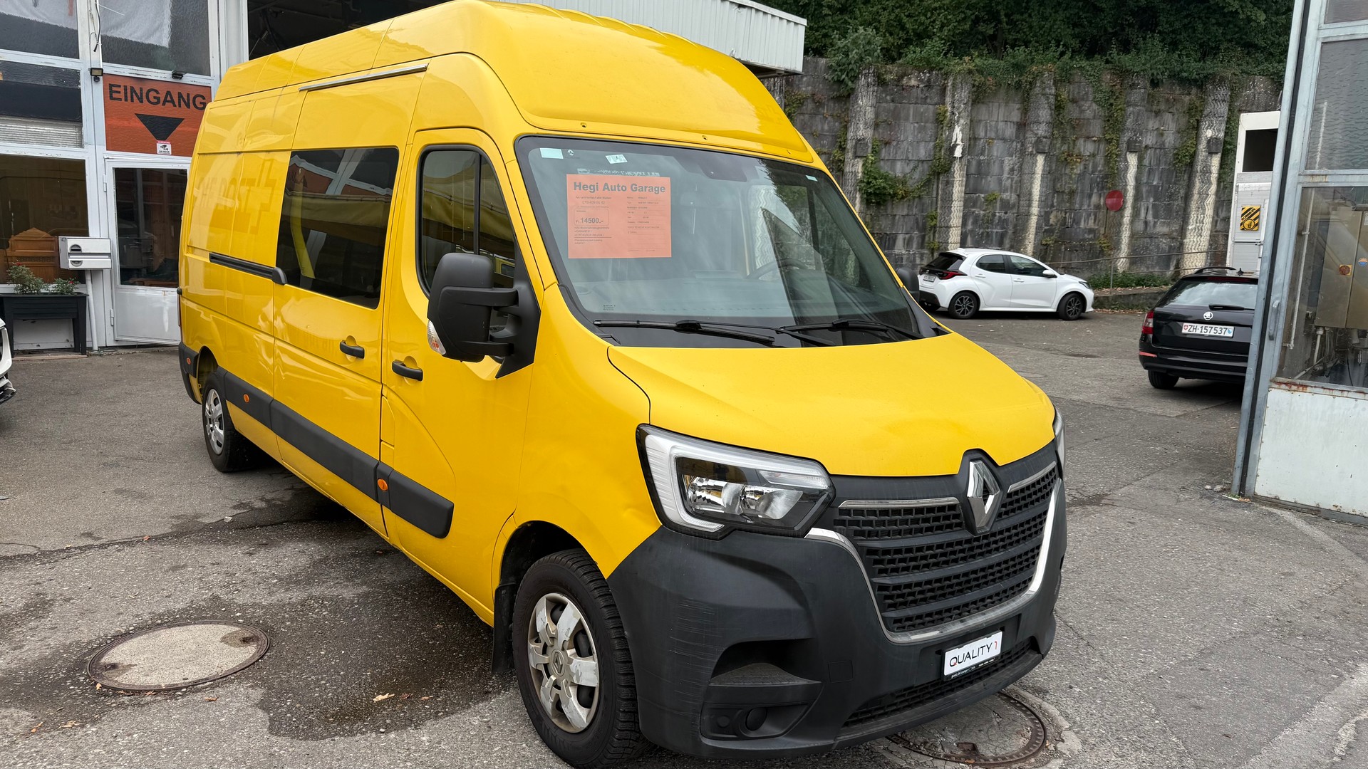 RENAULT Master T35 2.3dCi 135 L3H3-image-1