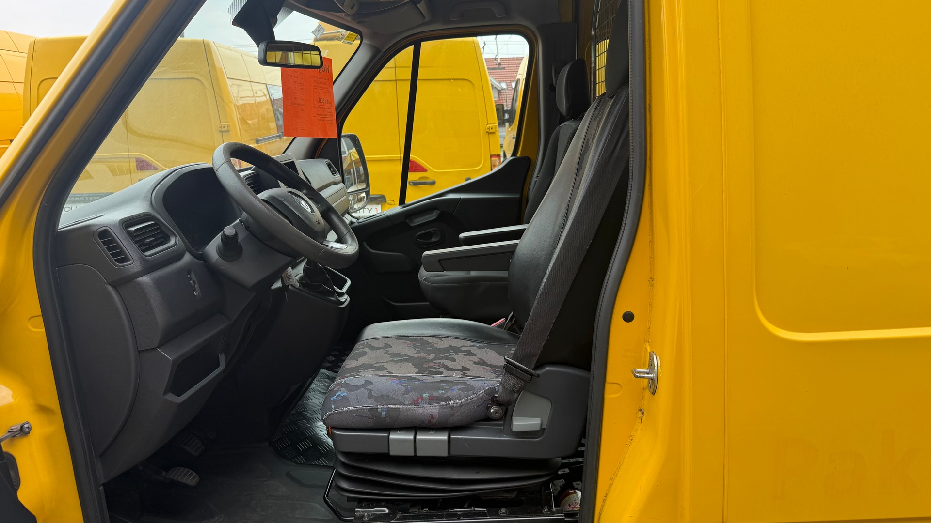 RENAULT Master T35 2.3dCi 135 L3H3-image-6