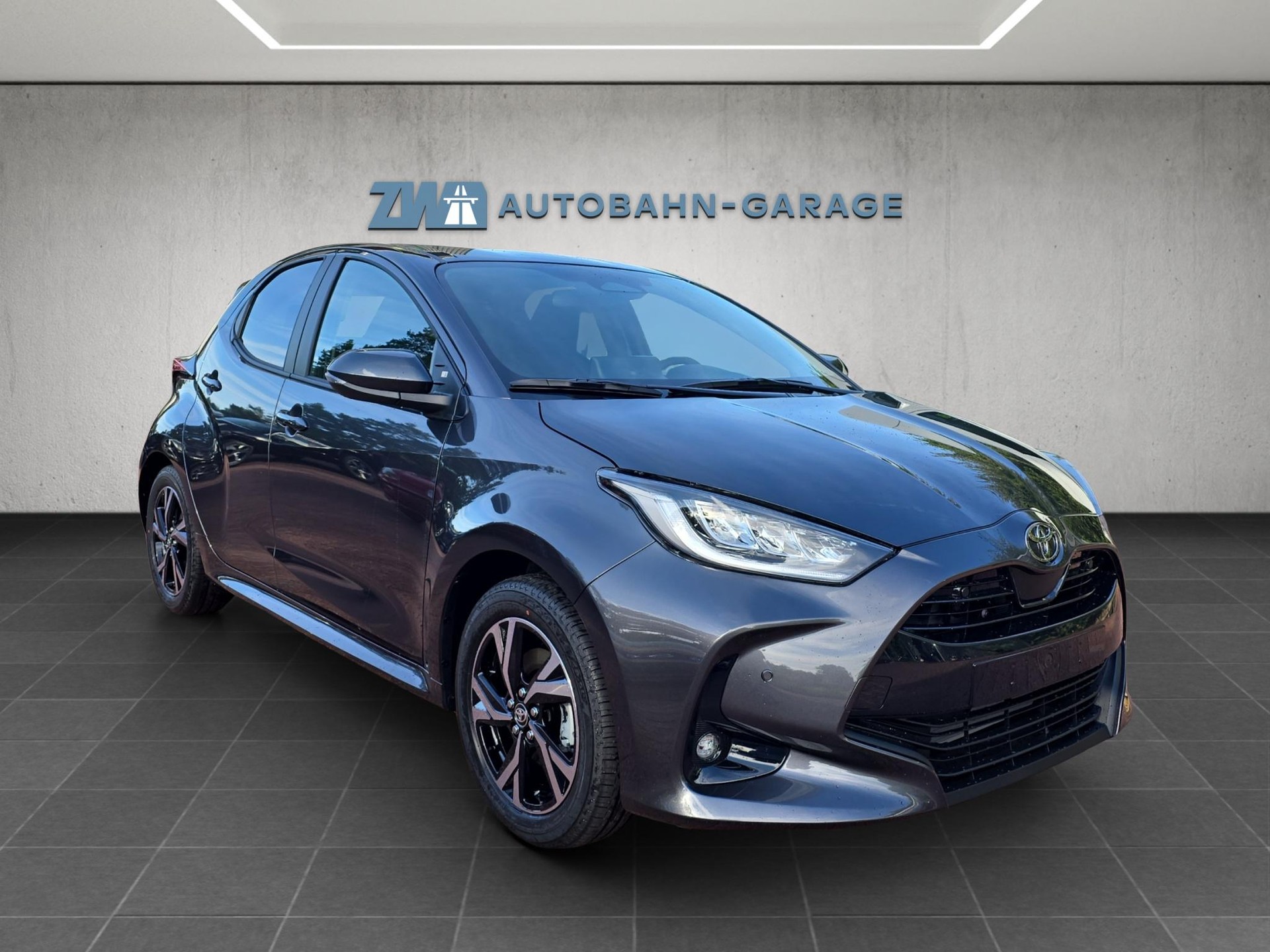 TOYOTA Yaris 1.5 VVT-i HSD Trend-image-6
