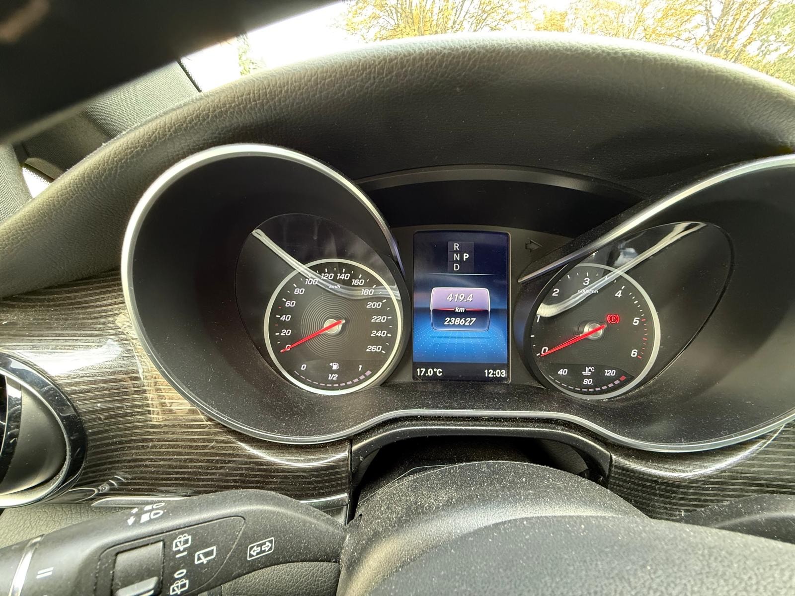 MERCEDES-BENZ V 300 d Swiss Ed. lang-image-5
