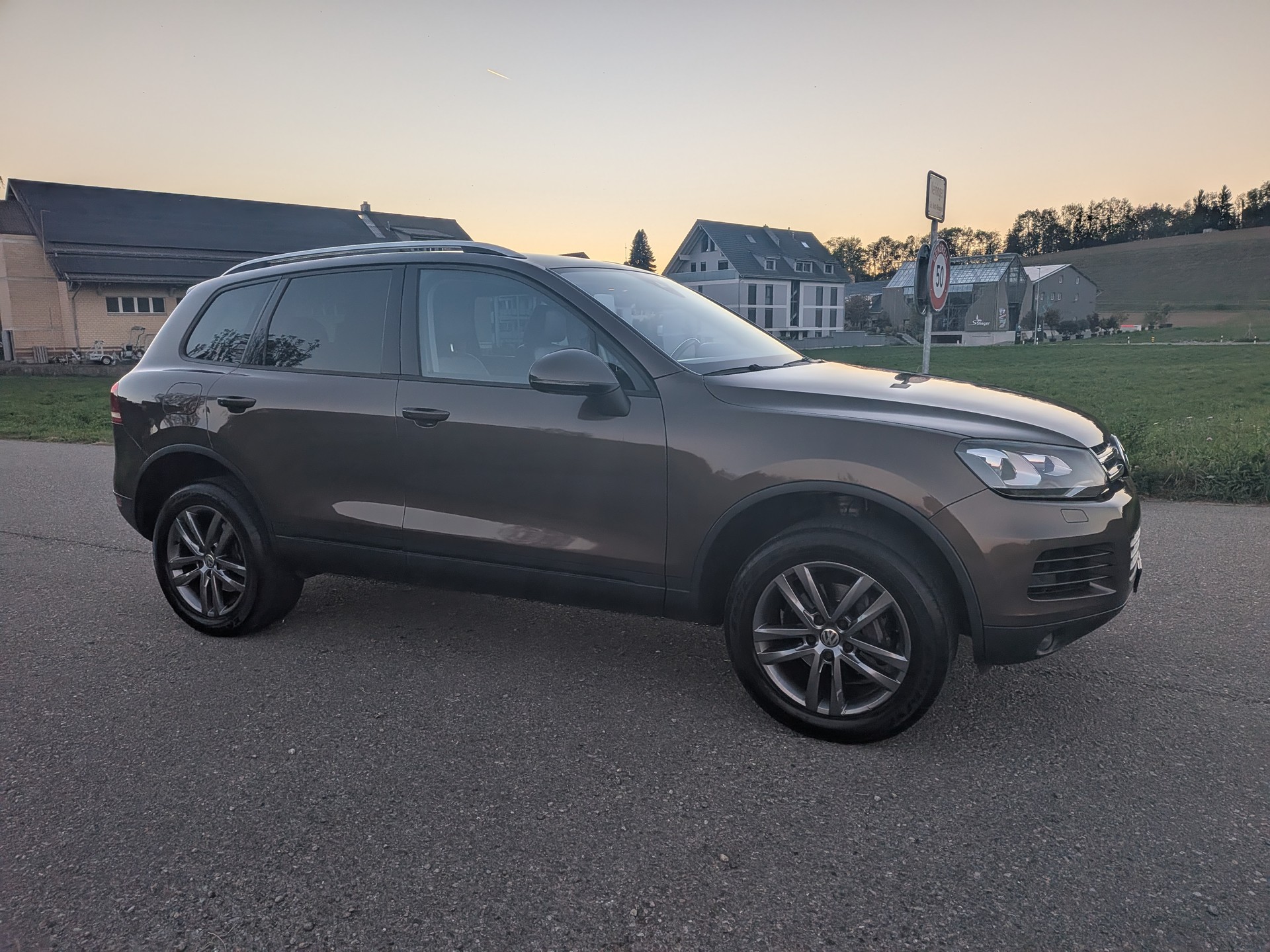 VW Touareg 3.0 TDI BlueMotion Technology Tiptronic-image-3