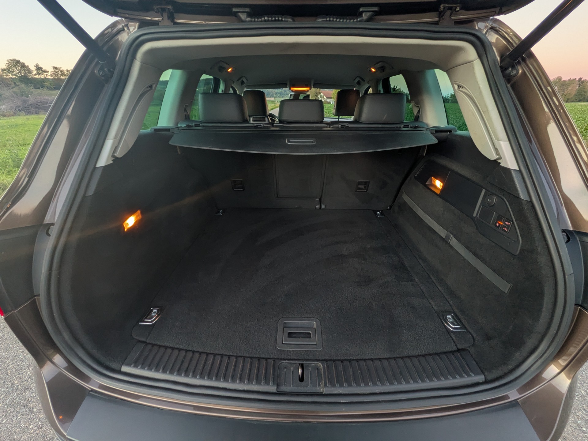 VW Touareg 3.0 TDI BlueMotion Technology Tiptronic-image-22