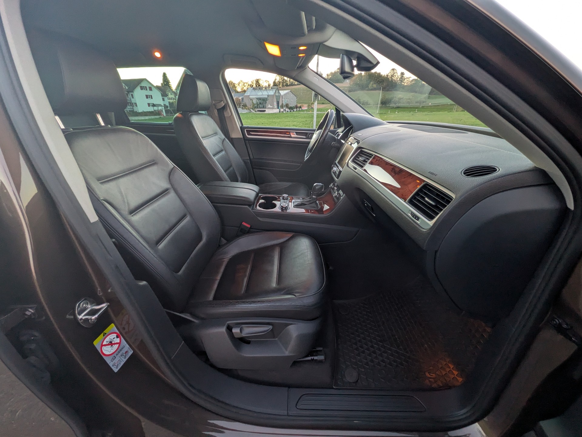VW Touareg 3.0 TDI BlueMotion Technology Tiptronic-image-15