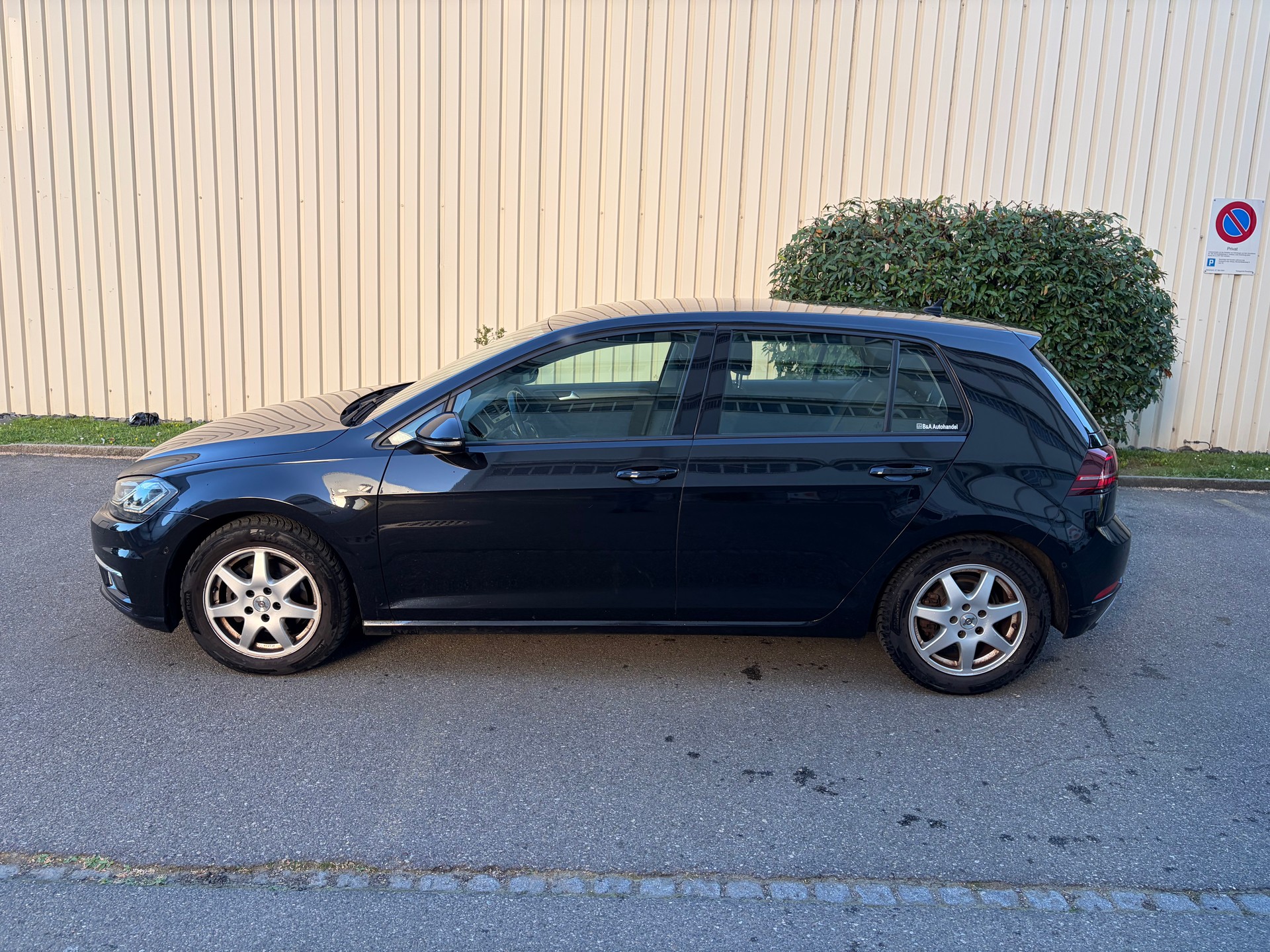 VW Golf 2.0 TDI Highline 4Motion DSG-image-8