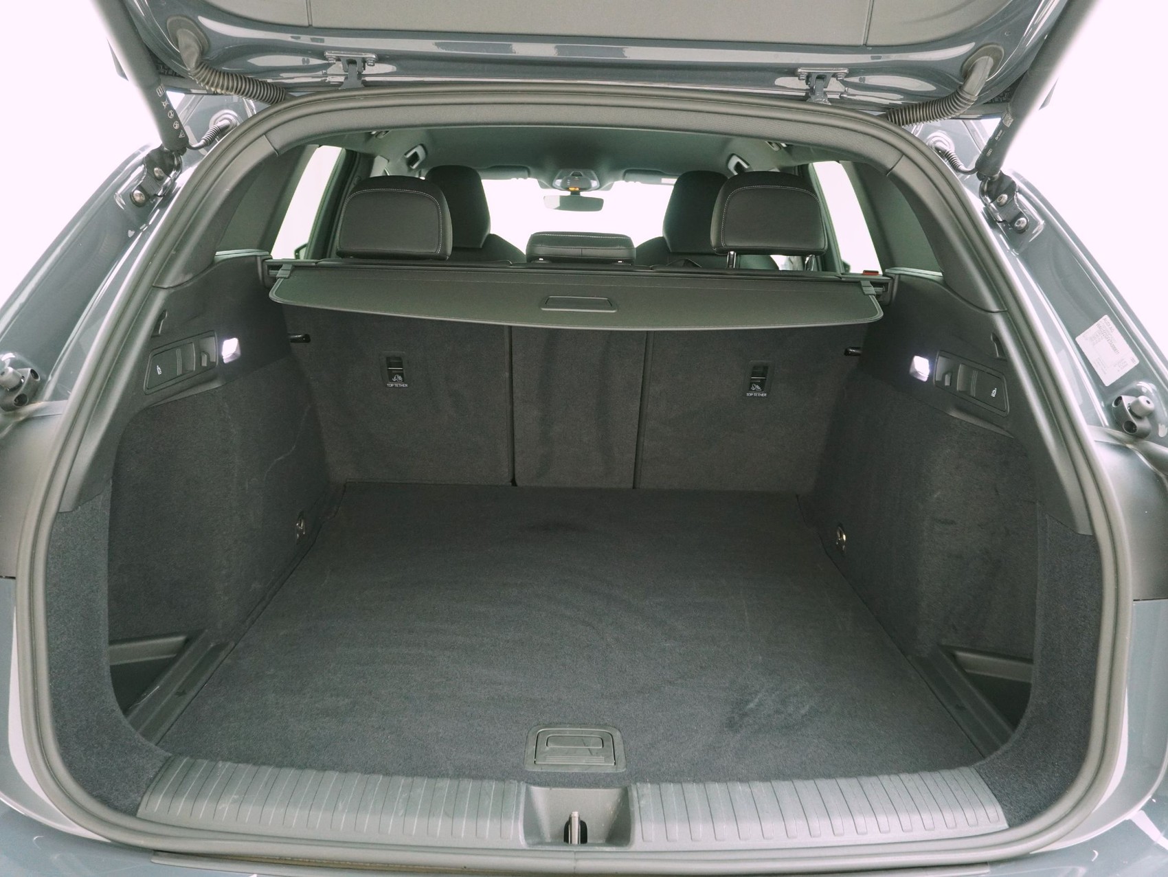 AUDI Q6 e-tron S line quattro **Audi Werksgarantie bis 02/2031**-image-16