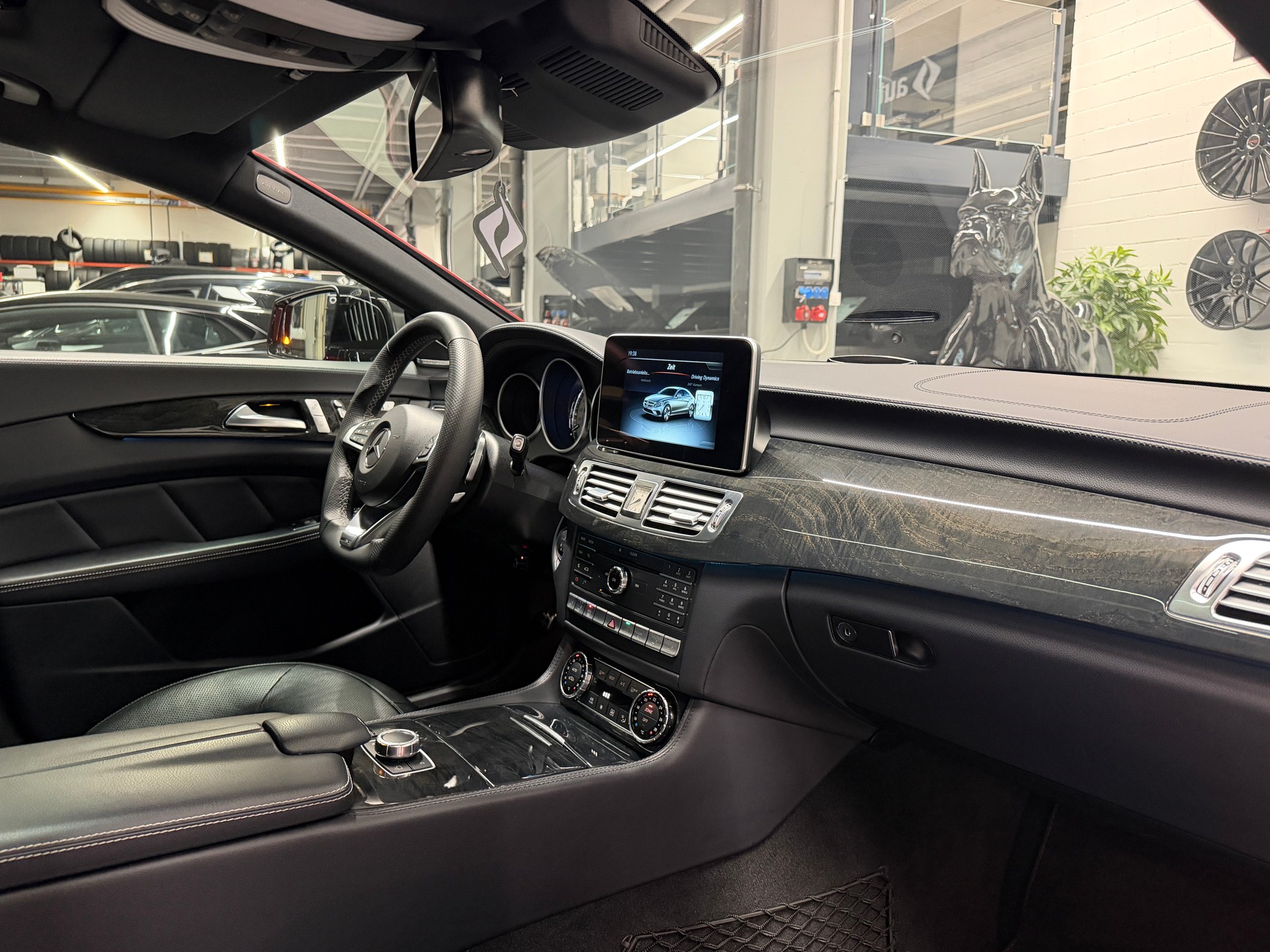 MERCEDES-BENZ CLS 350 d 4matic *AMG Line*Designo Hyazinthrot Metallic*Top Ausstattung*Frisch ab Service*Garantie*-image-18