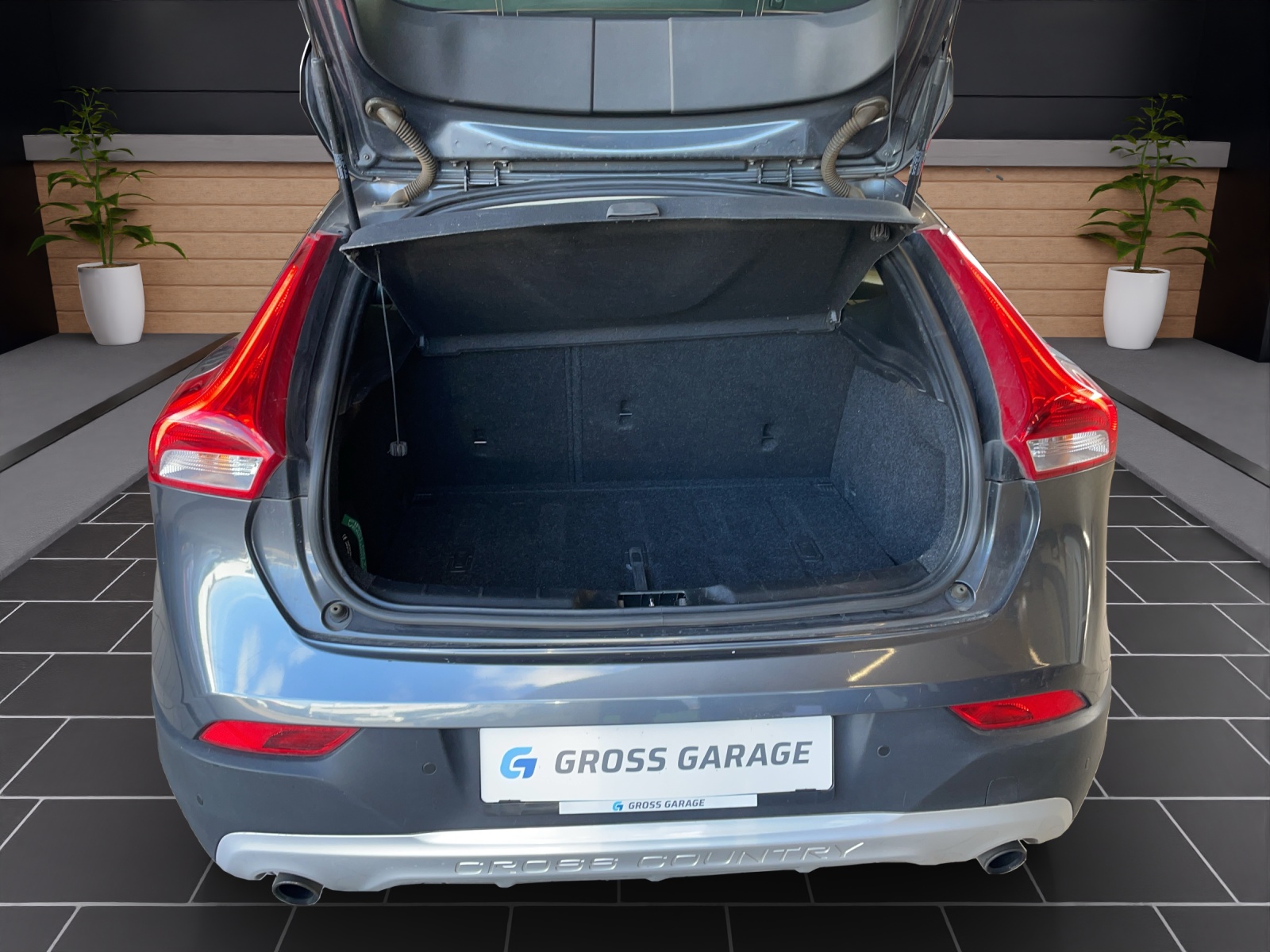 VOLVO V40 CC-image-8