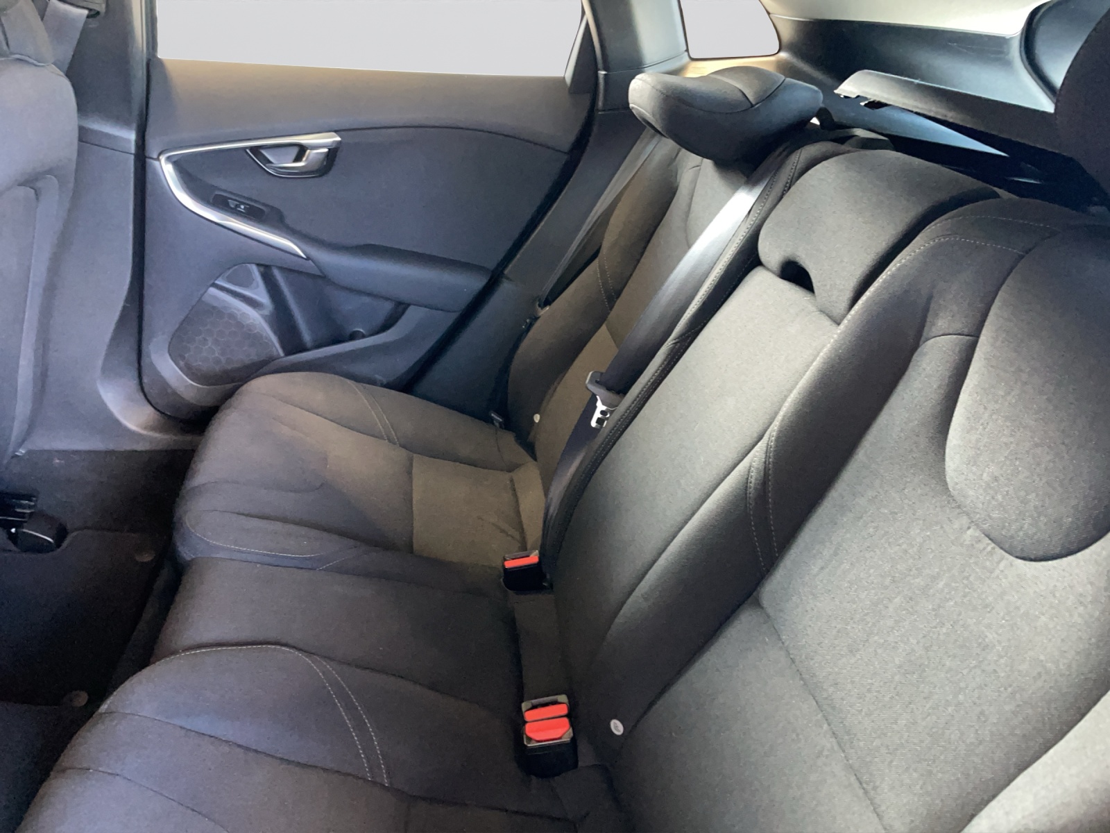 VOLVO V40 CC-image-7