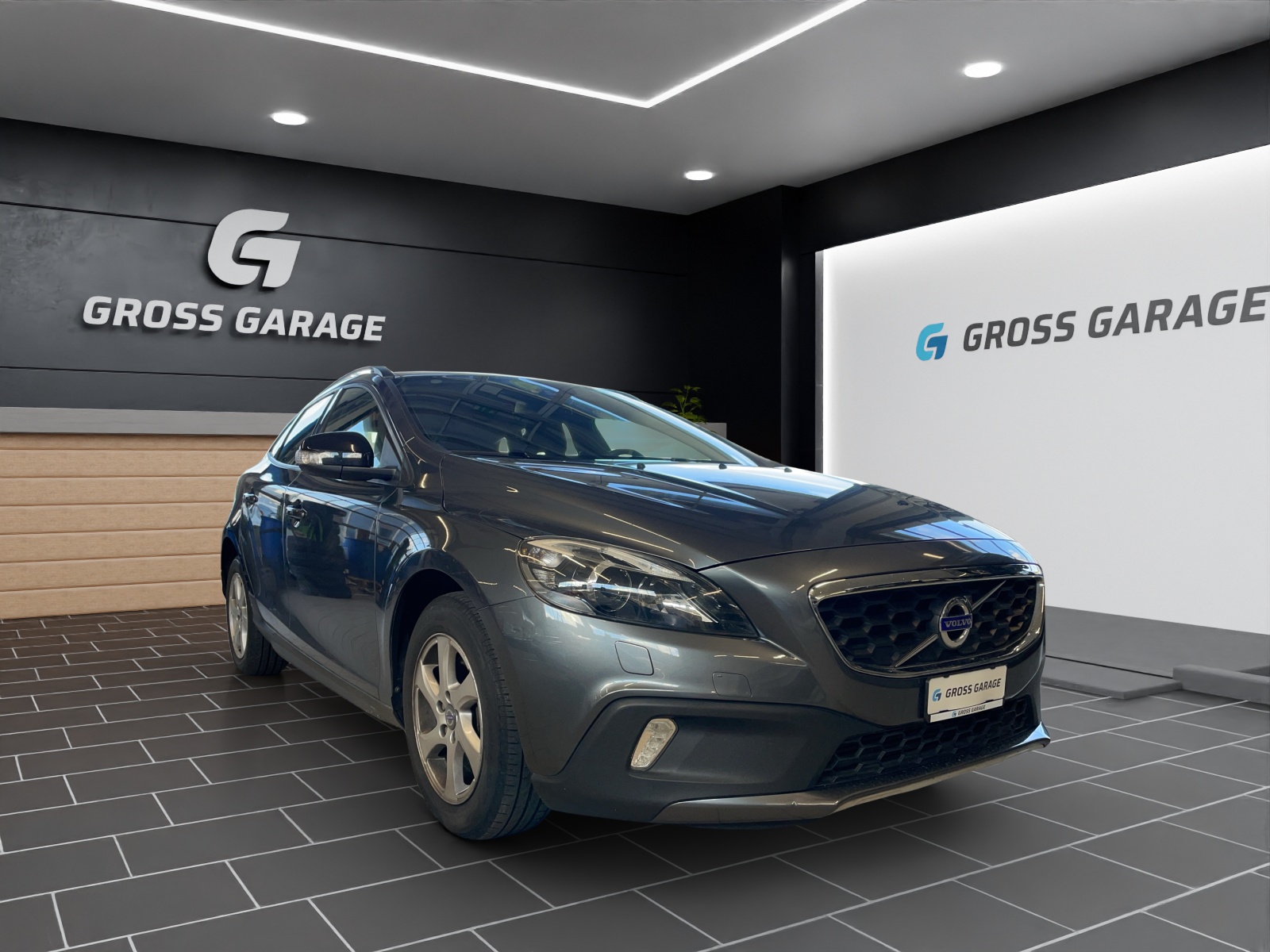 VOLVO V40 CC-image-0