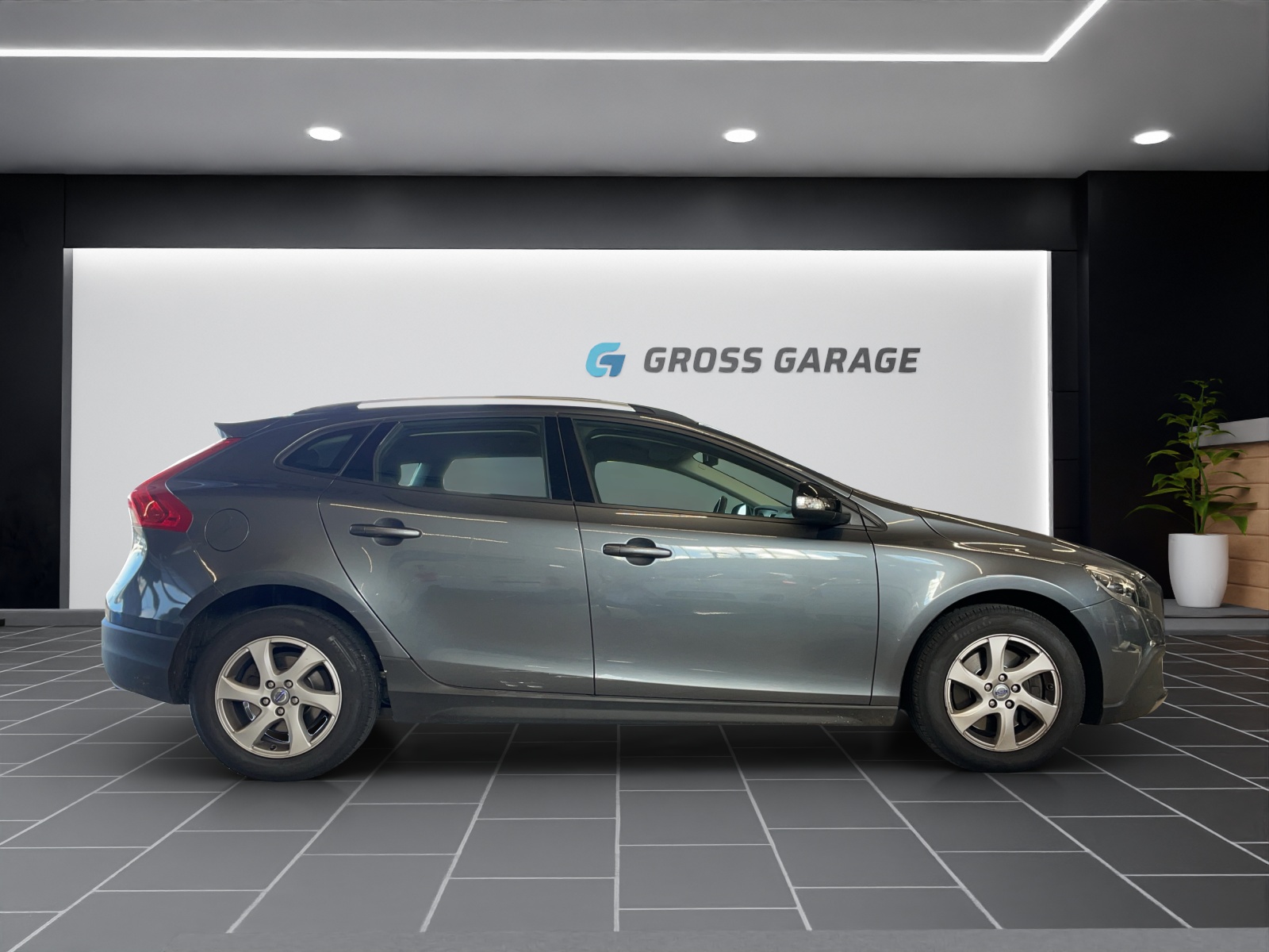 VOLVO V40 CC-image-2