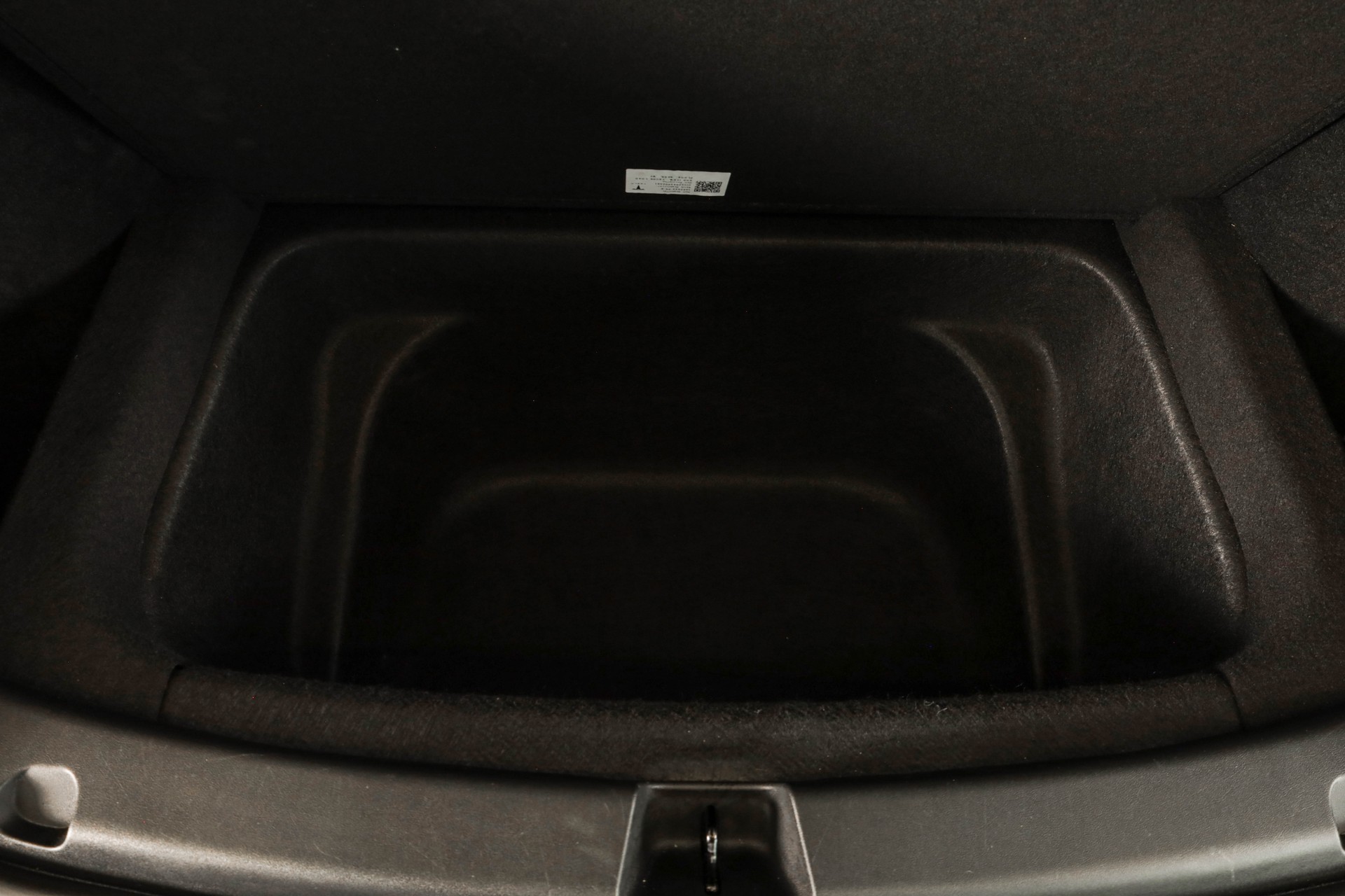 TESLA Model Y Long Range • Jantes 20" Induction • Autopilot • Garantie Tesla 11.2027-image-17