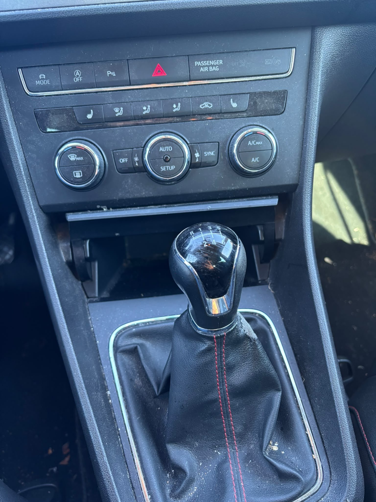SEAT Leon 1.4 TSI Style-image-8