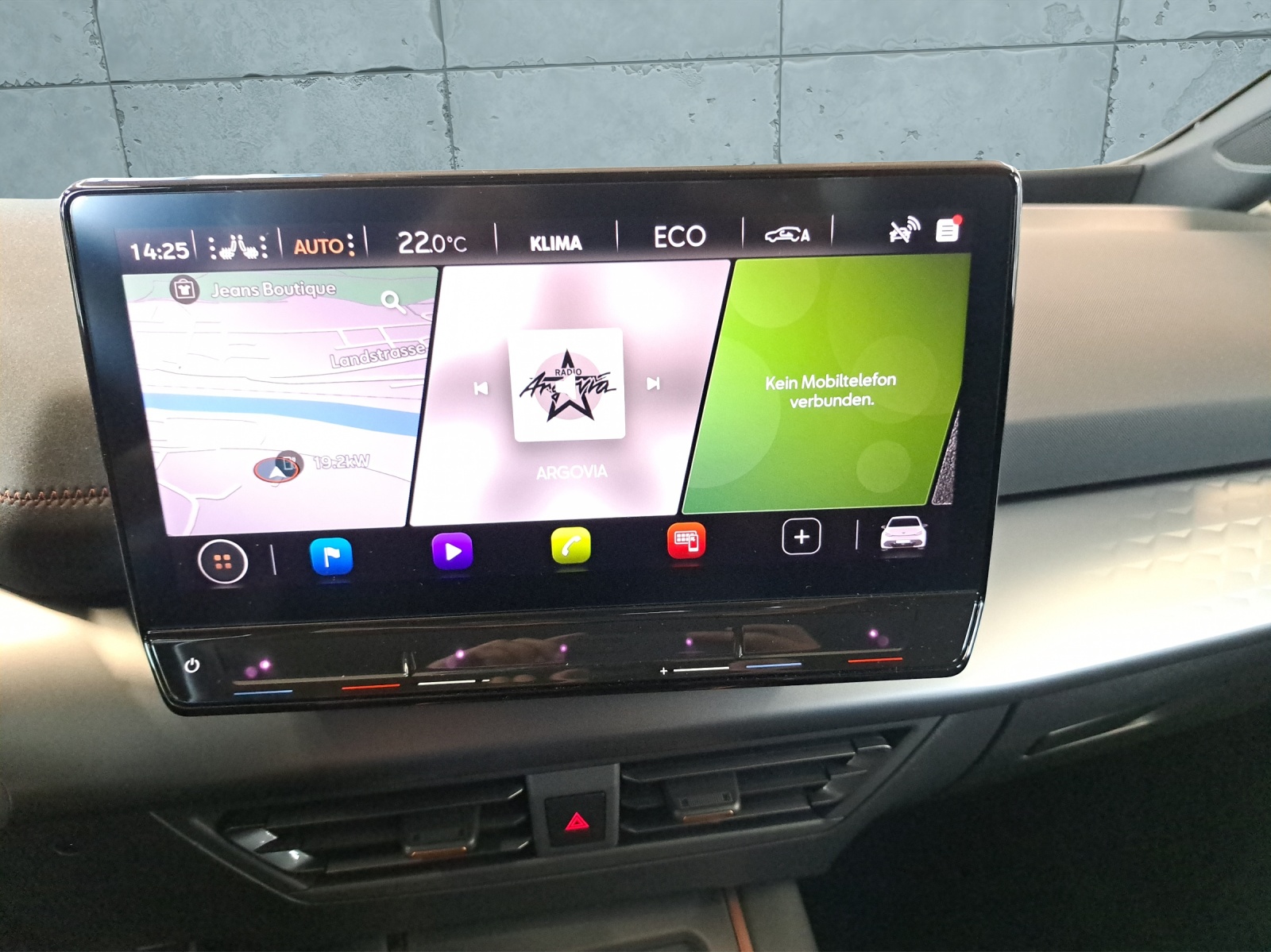 CUPRA Born Electric-image-12