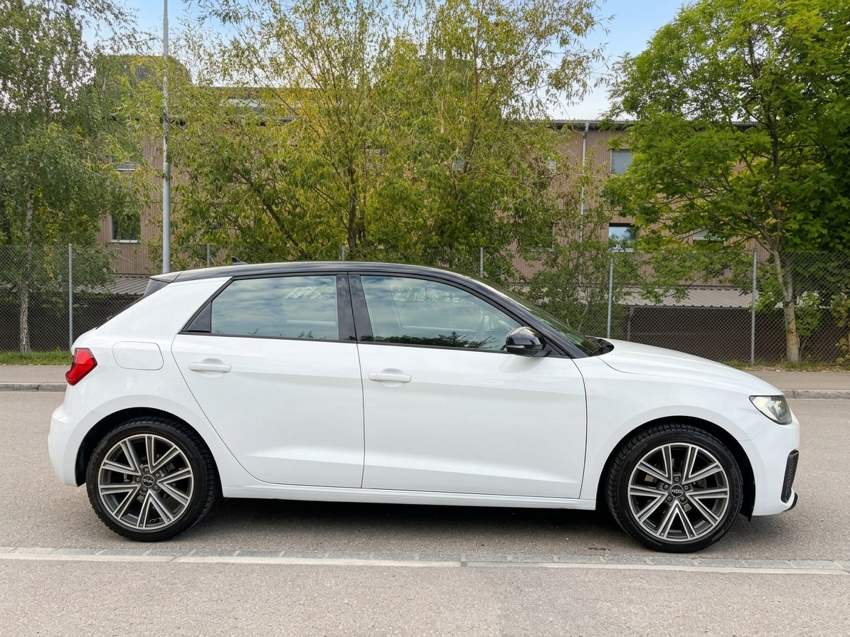 AUDI A1 Sportback 30 TFSI Attraction S-tronic-image-4