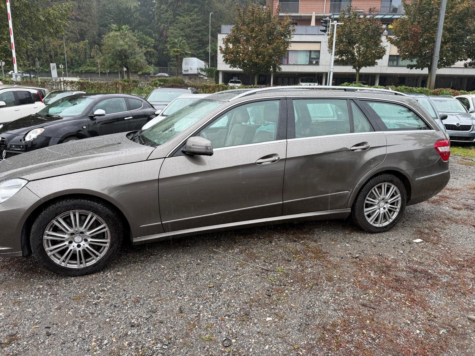 MERCEDES-BENZ E 350 Avantgarde 4Matic 7G-Tronic-image-2