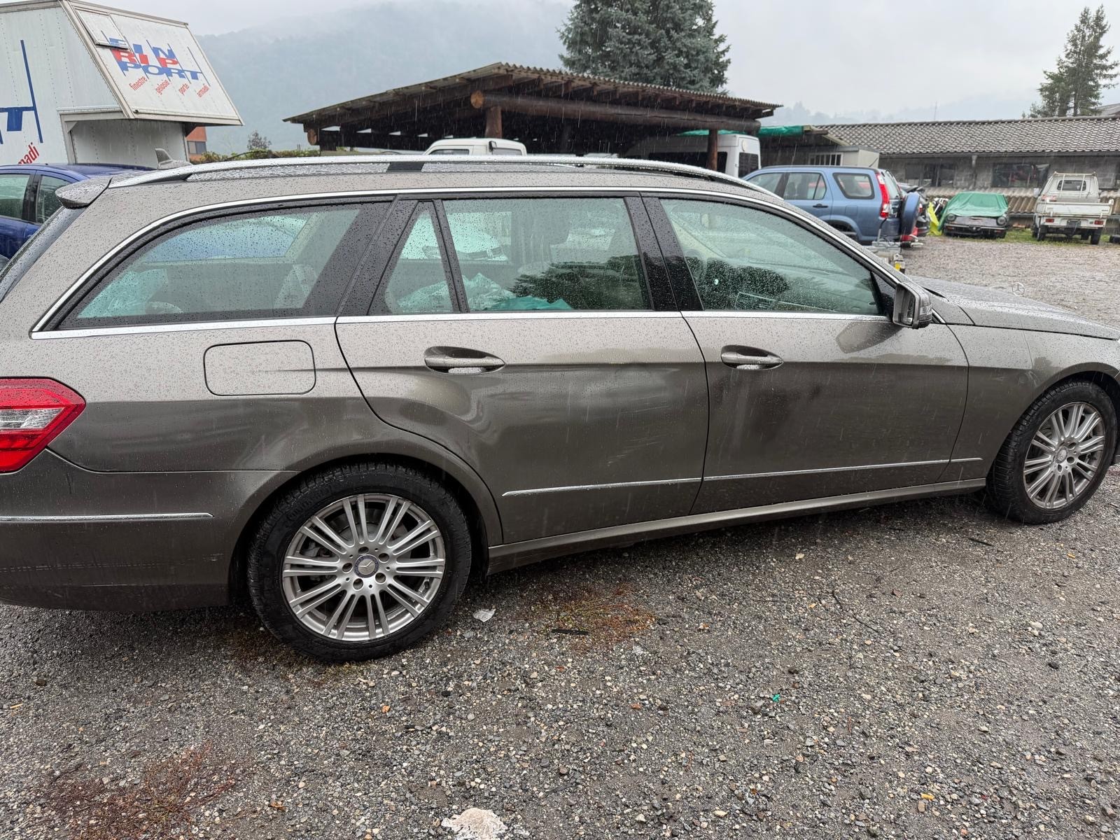 MERCEDES-BENZ E 350 Avantgarde 4Matic 7G-Tronic-image-1