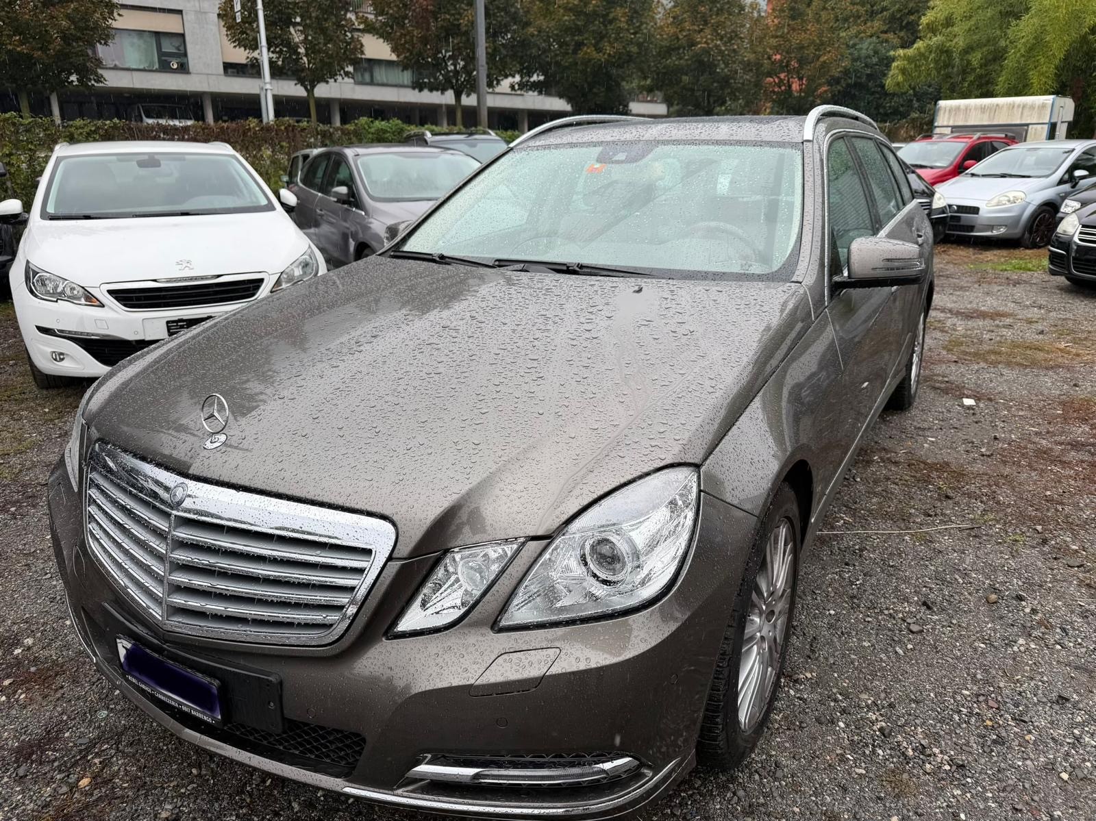 MERCEDES-BENZ E 350 Avantgarde 4Matic 7G-Tronic-image-4
