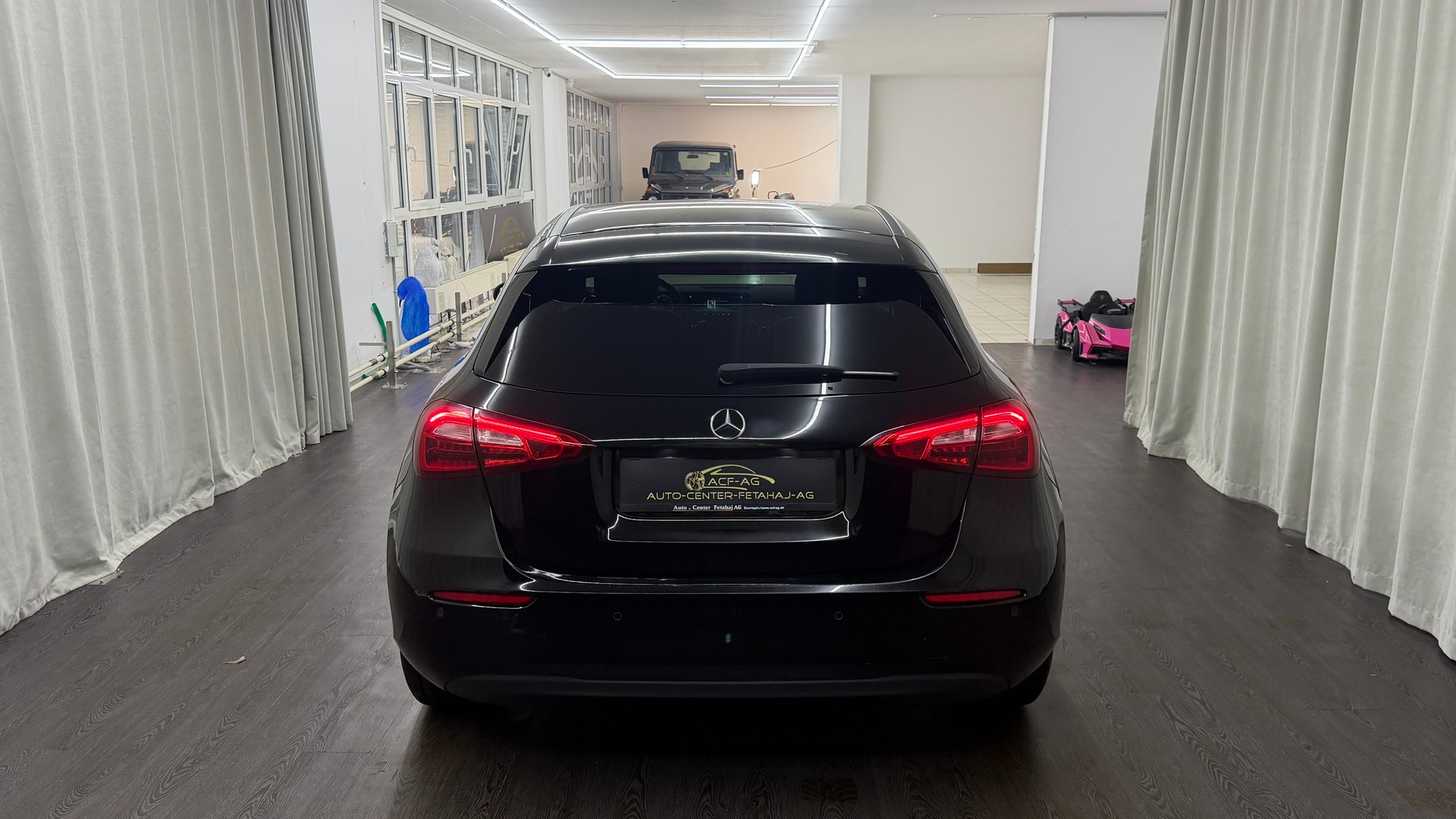 MERCEDES-BENZ A 180 7G-DCT-image-4