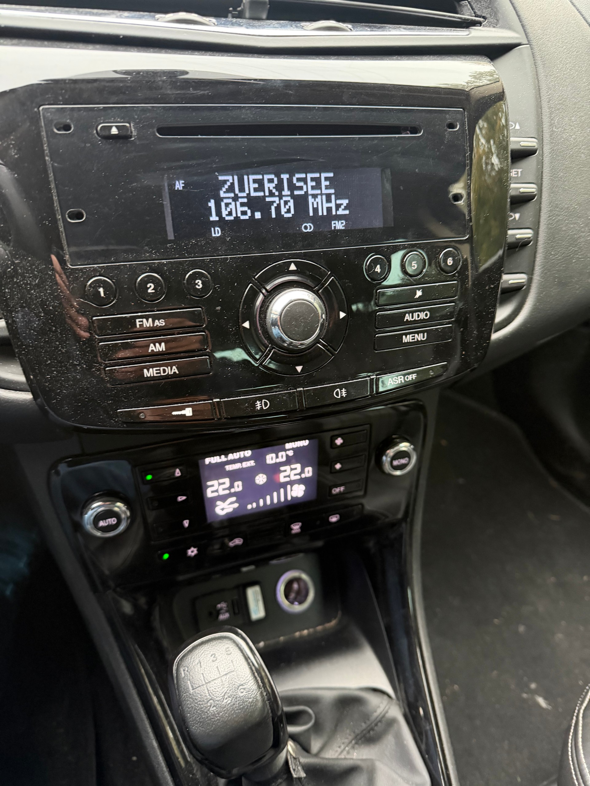 LANCIA Delta 1.6 16V D-Multijet Gold Selectronic-image-11